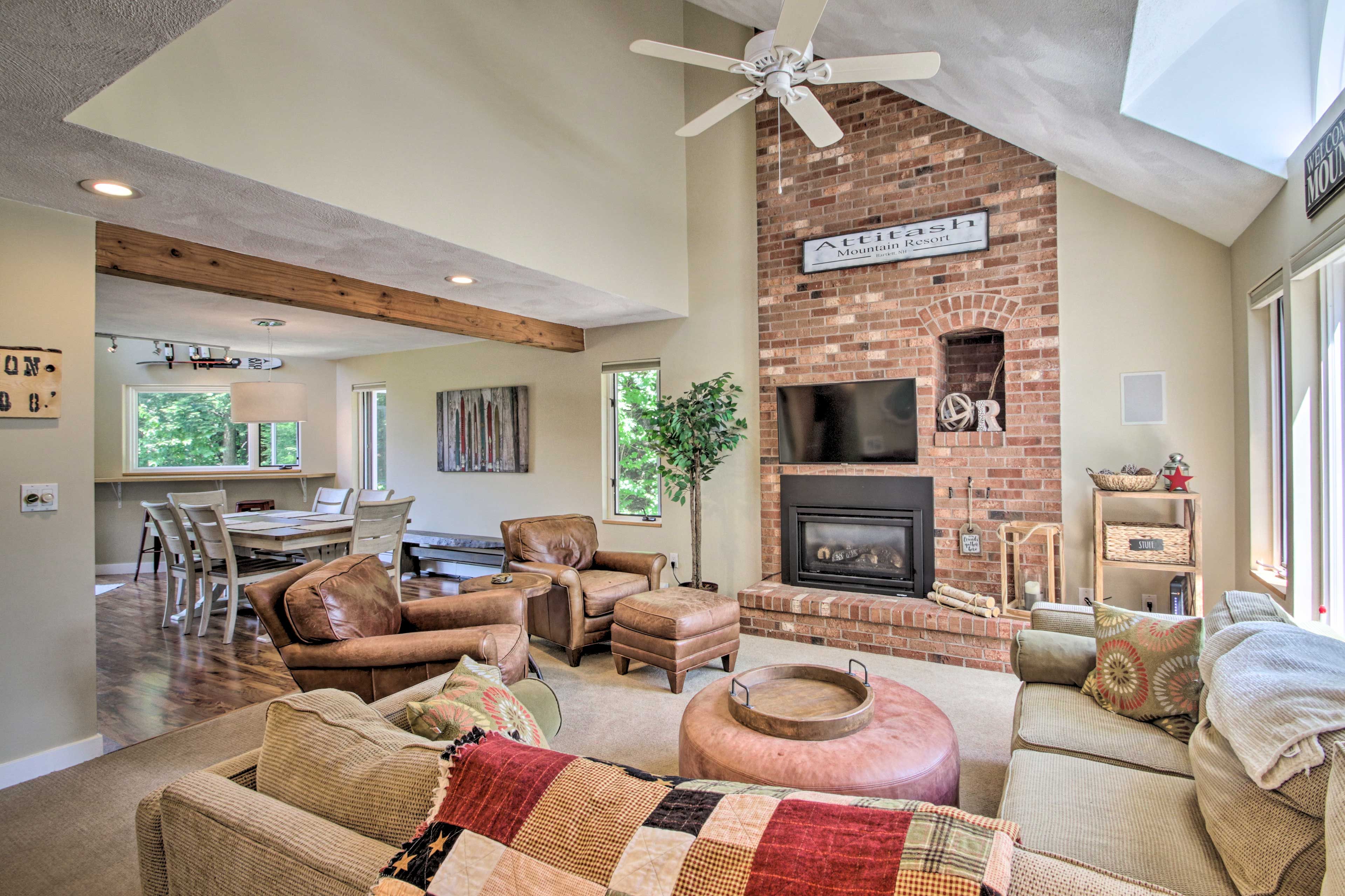Bartlett Vacation Rental | 3BR | 2.5BA | 1,800 Sq Ft | Stairs to Access