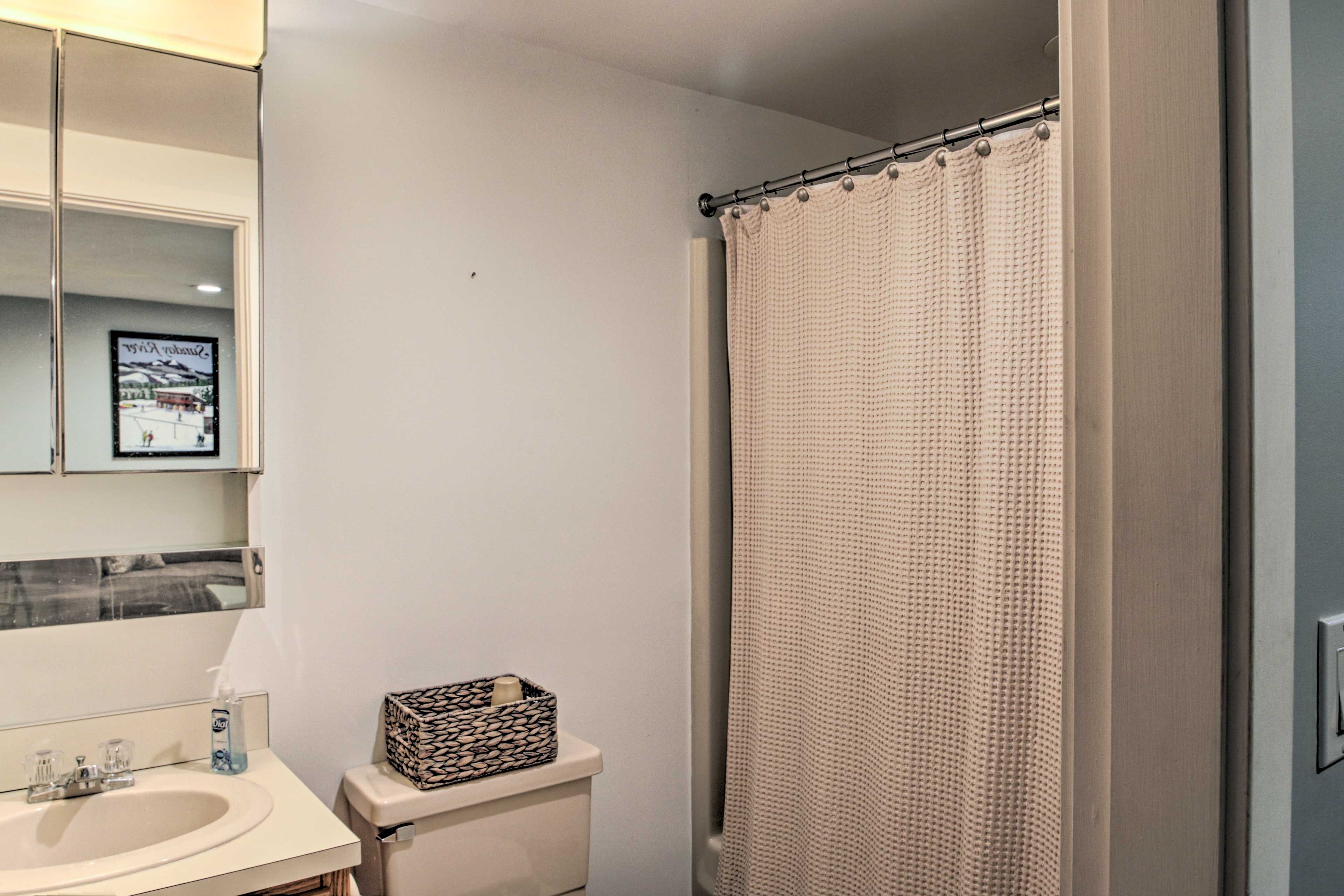 Full Bathroom