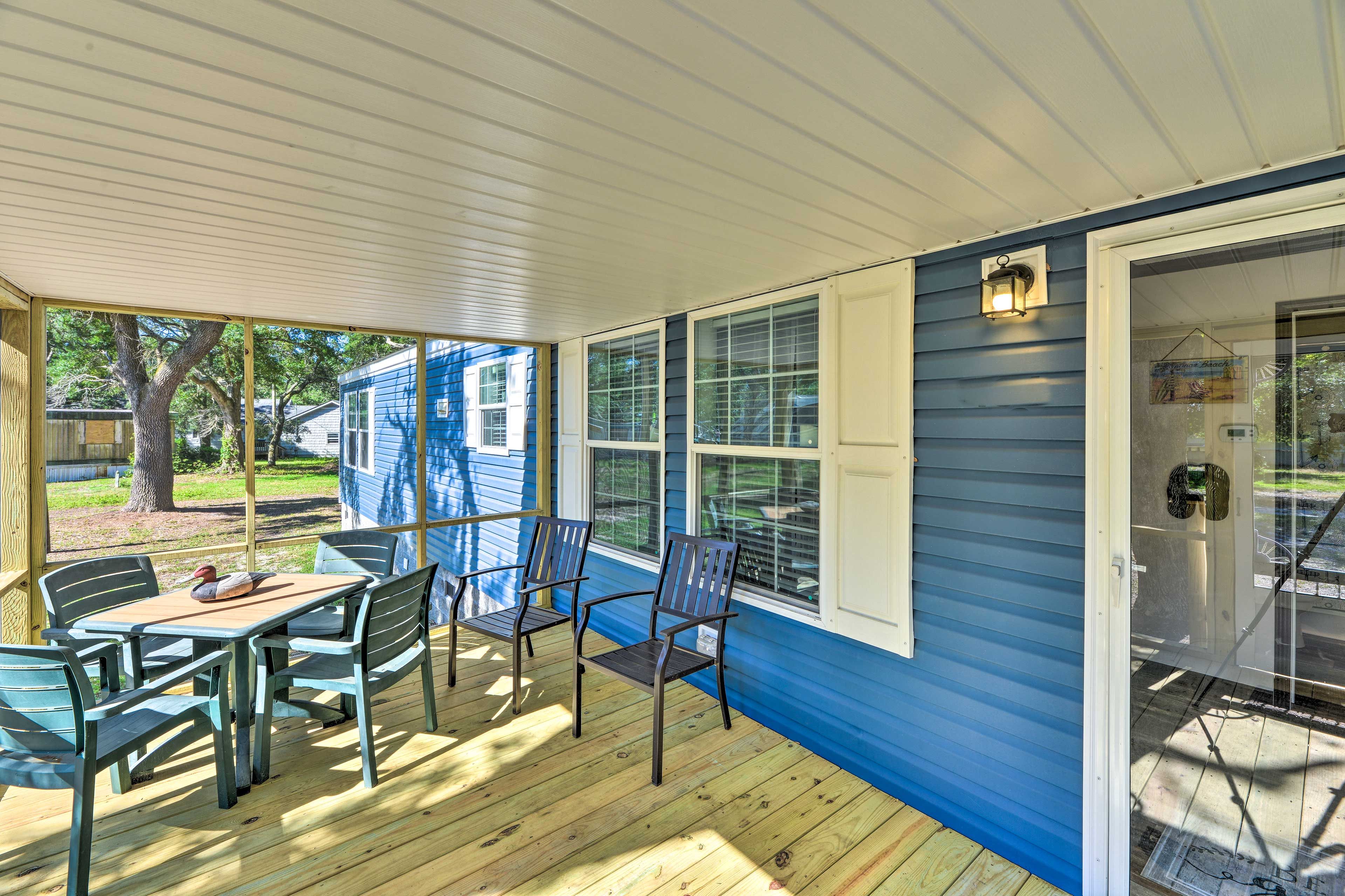 Deck | Outdoor Dining Area