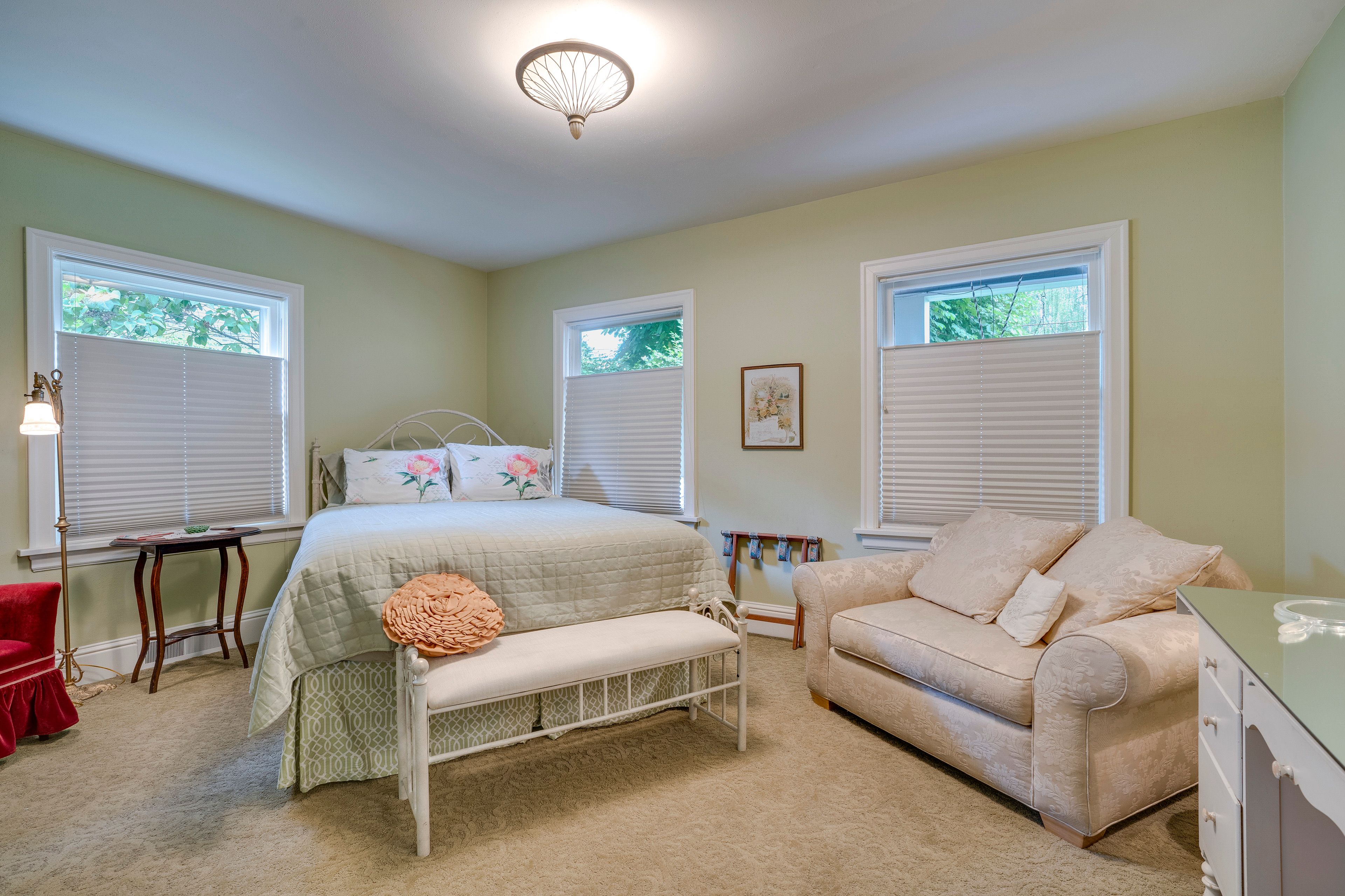 Bedroom 1 | King Bed