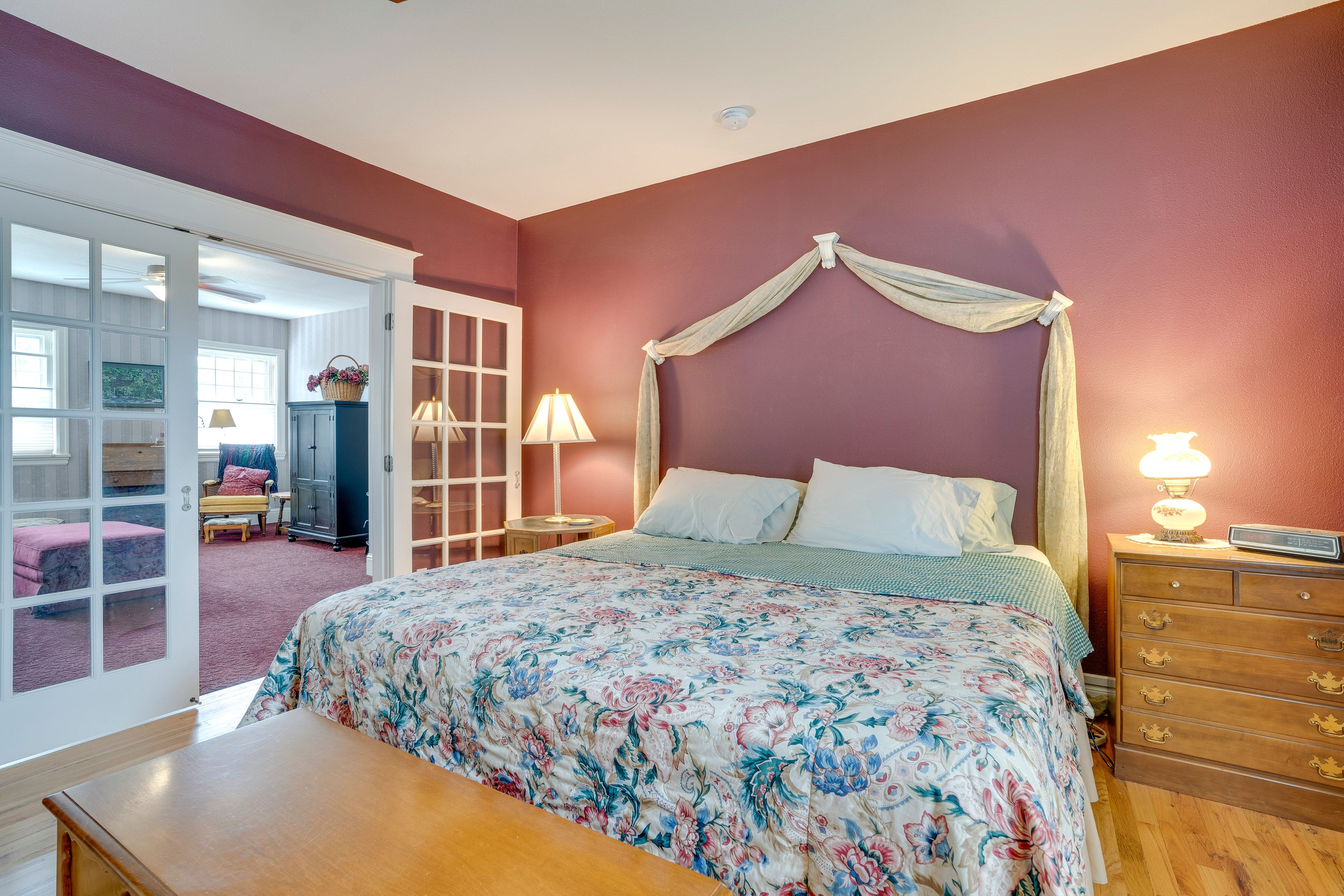 Bedroom 5 | King Bed