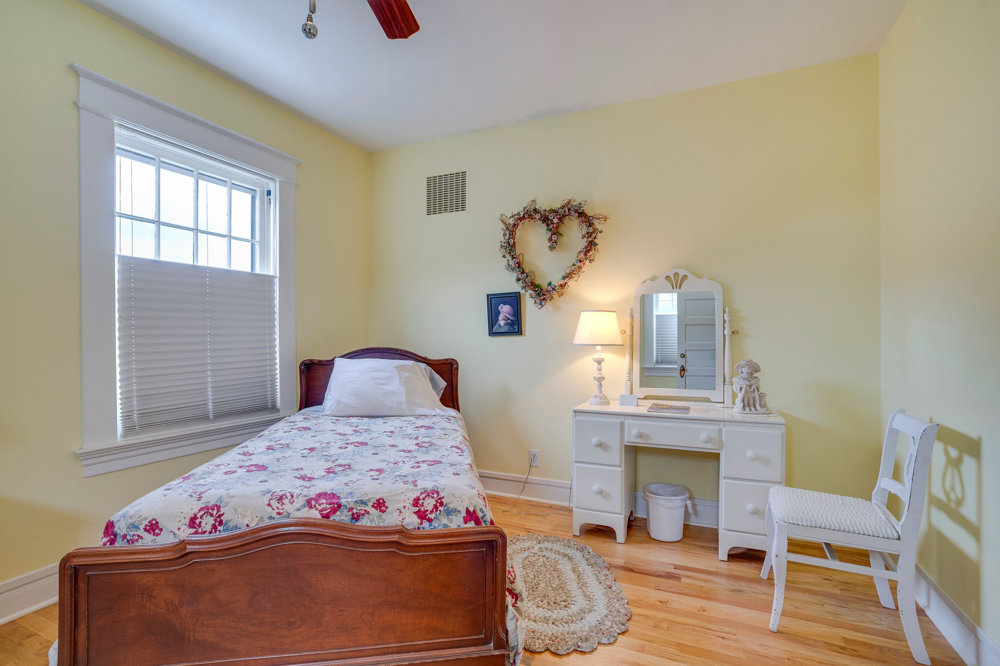 Bedroom 3 | 2 Twin Beds
