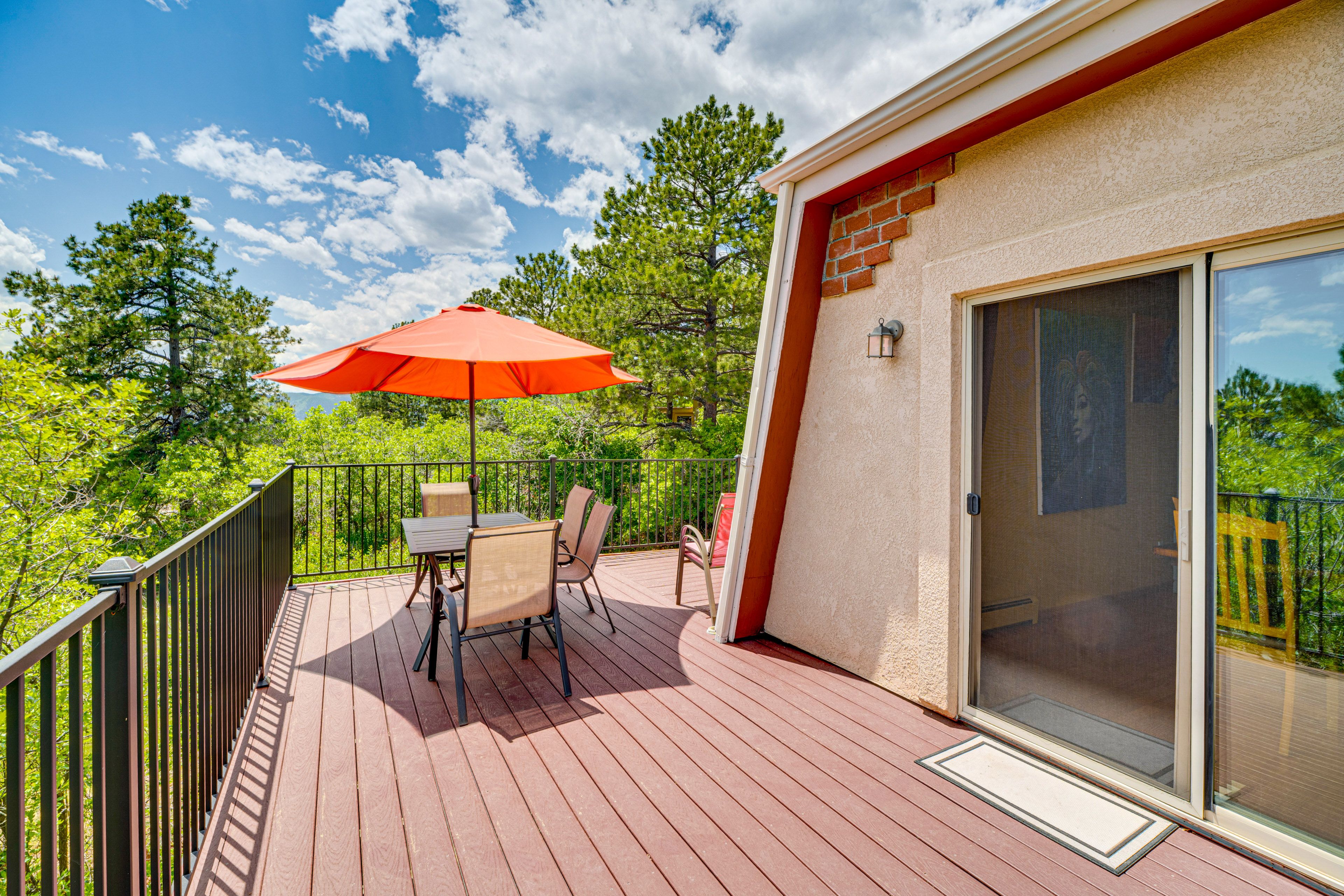 Outdoor Space | Deck | Umbrella | Outdoor Dining | Gas Grill | Hot Tub