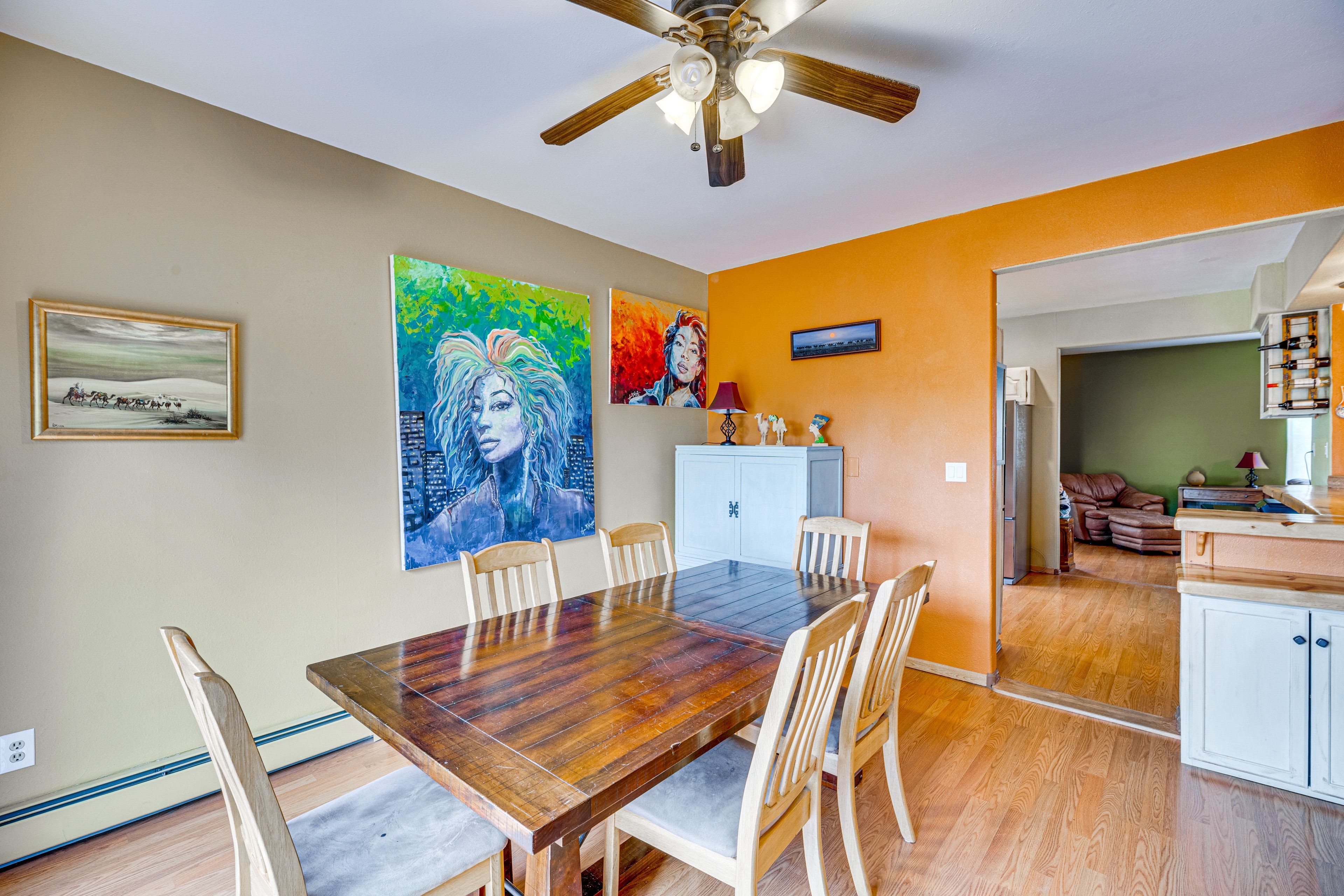 Dining Area | Dining Table | Dishware/Flatware