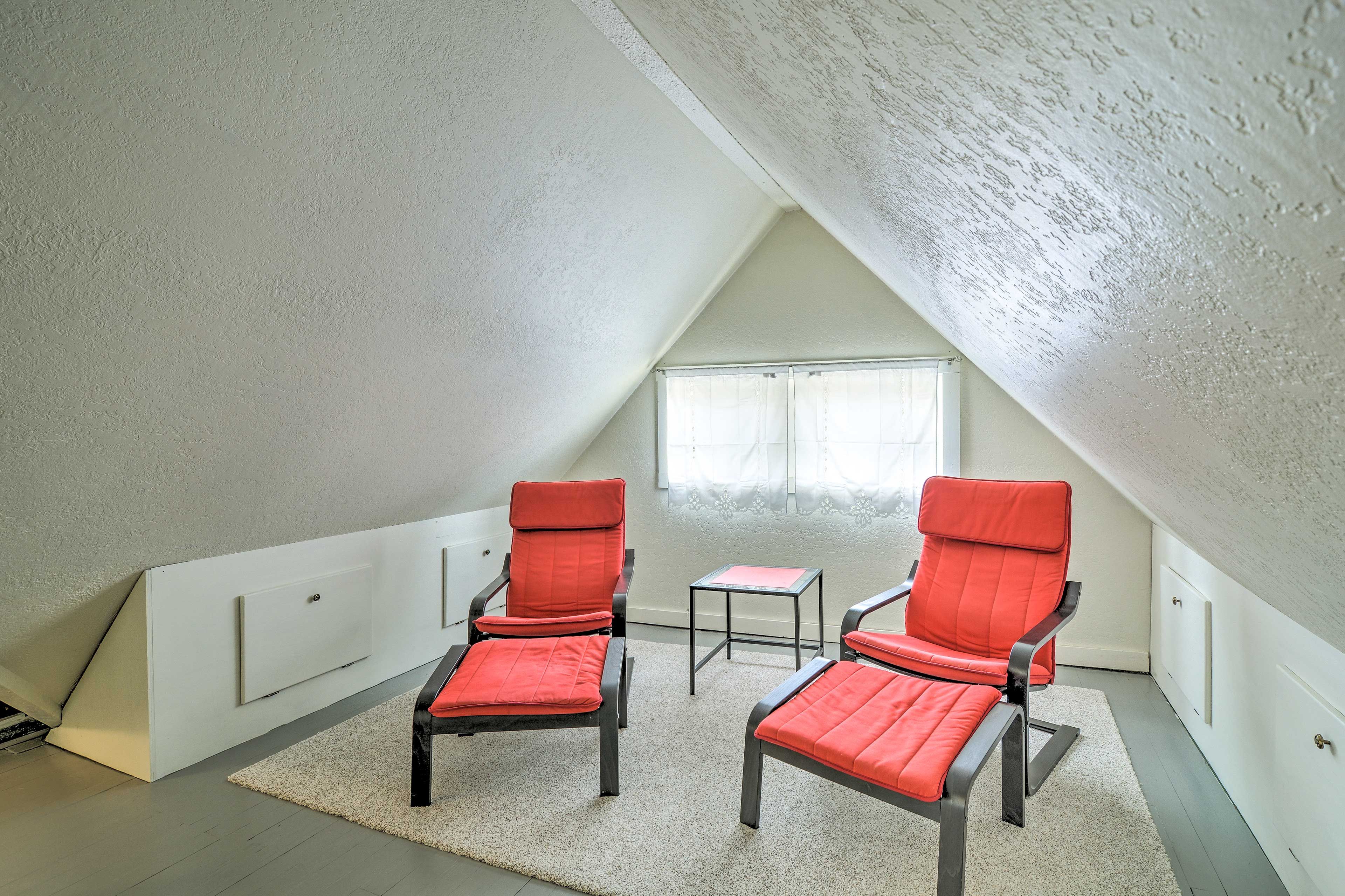 Sitting Area