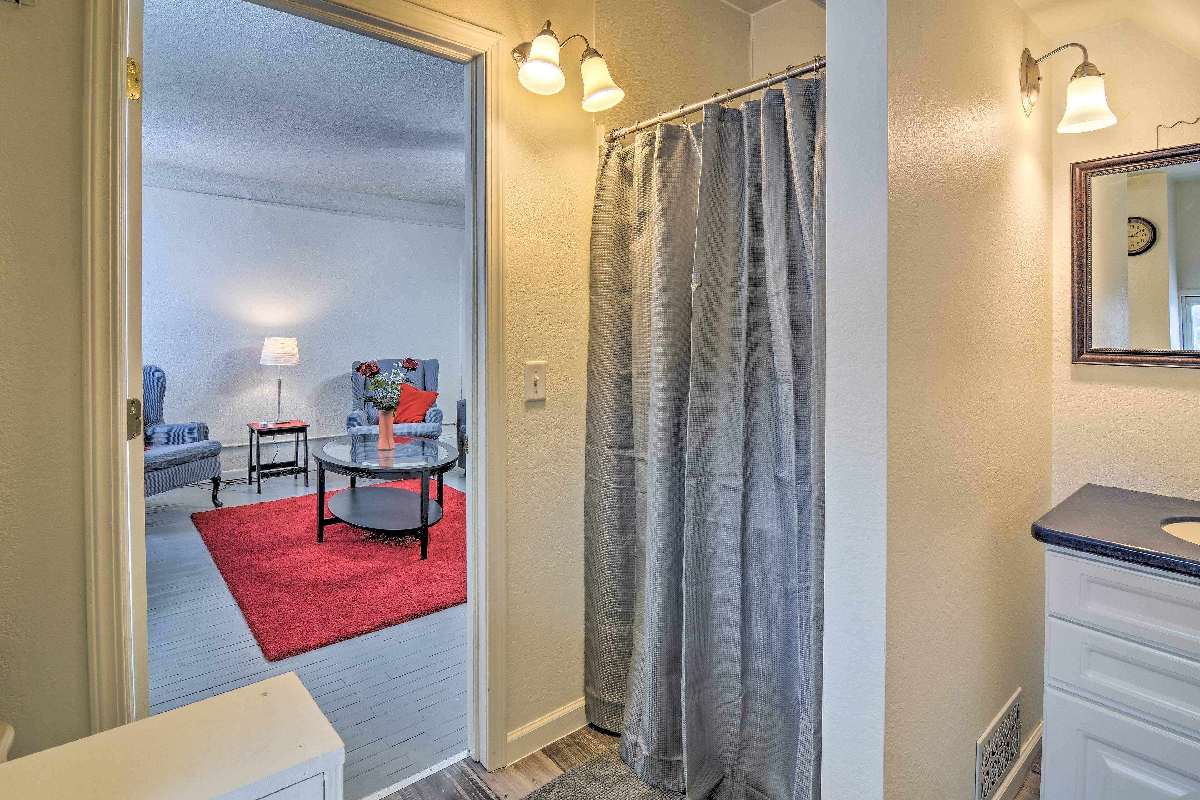 Full Bathroom