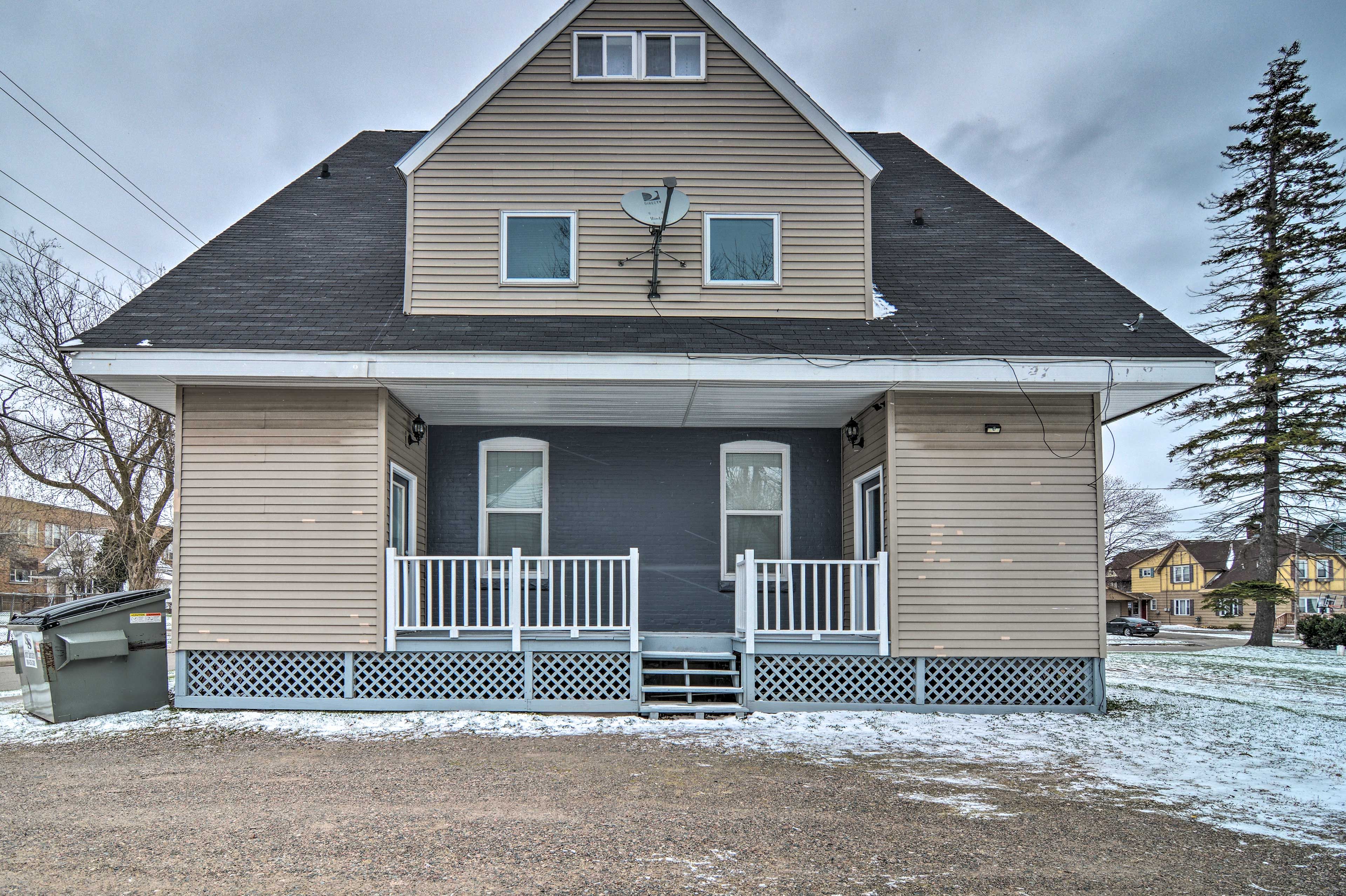 Home Exterior | Back Porch
