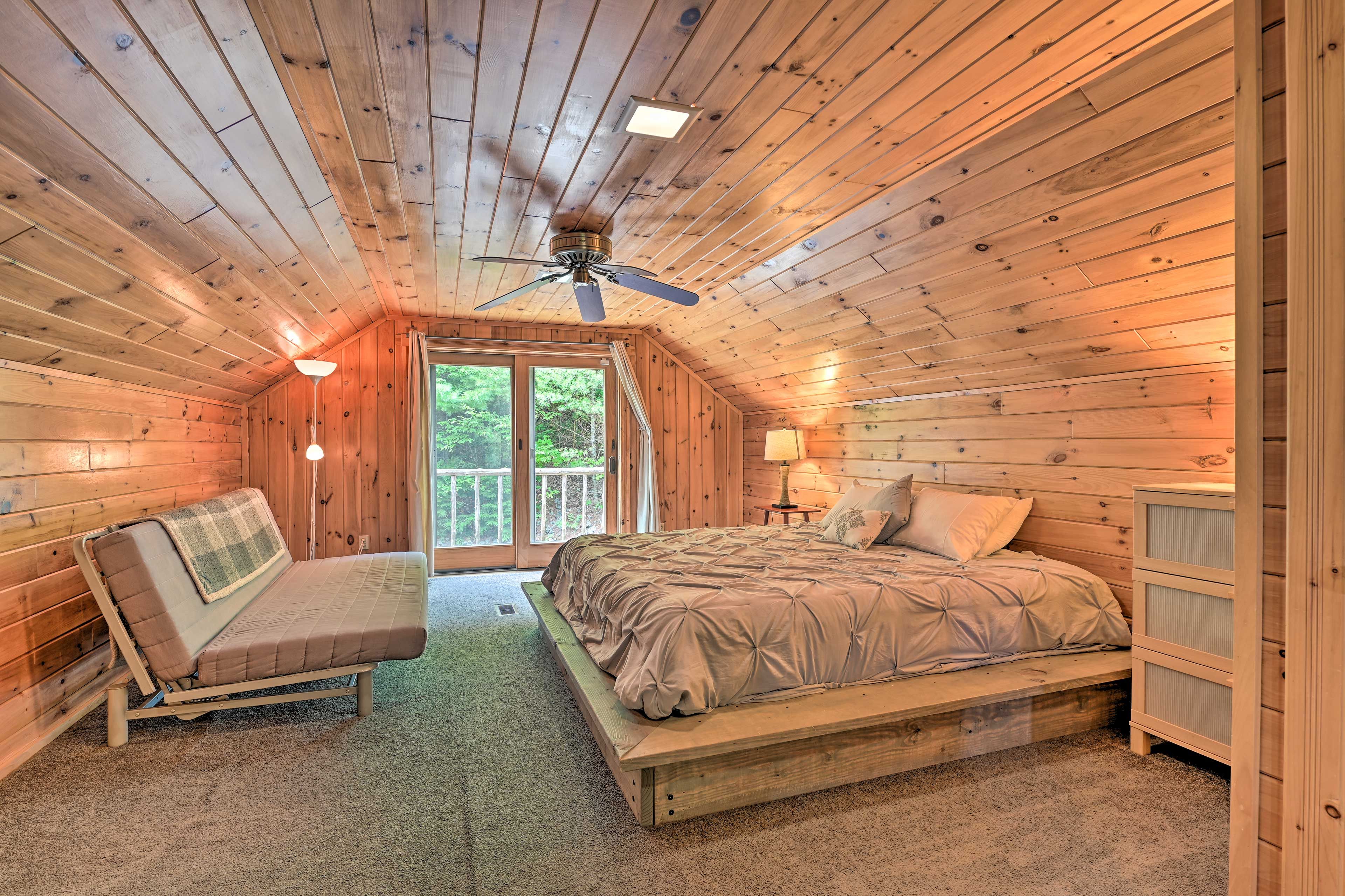 Bedroom 2 | King Bed