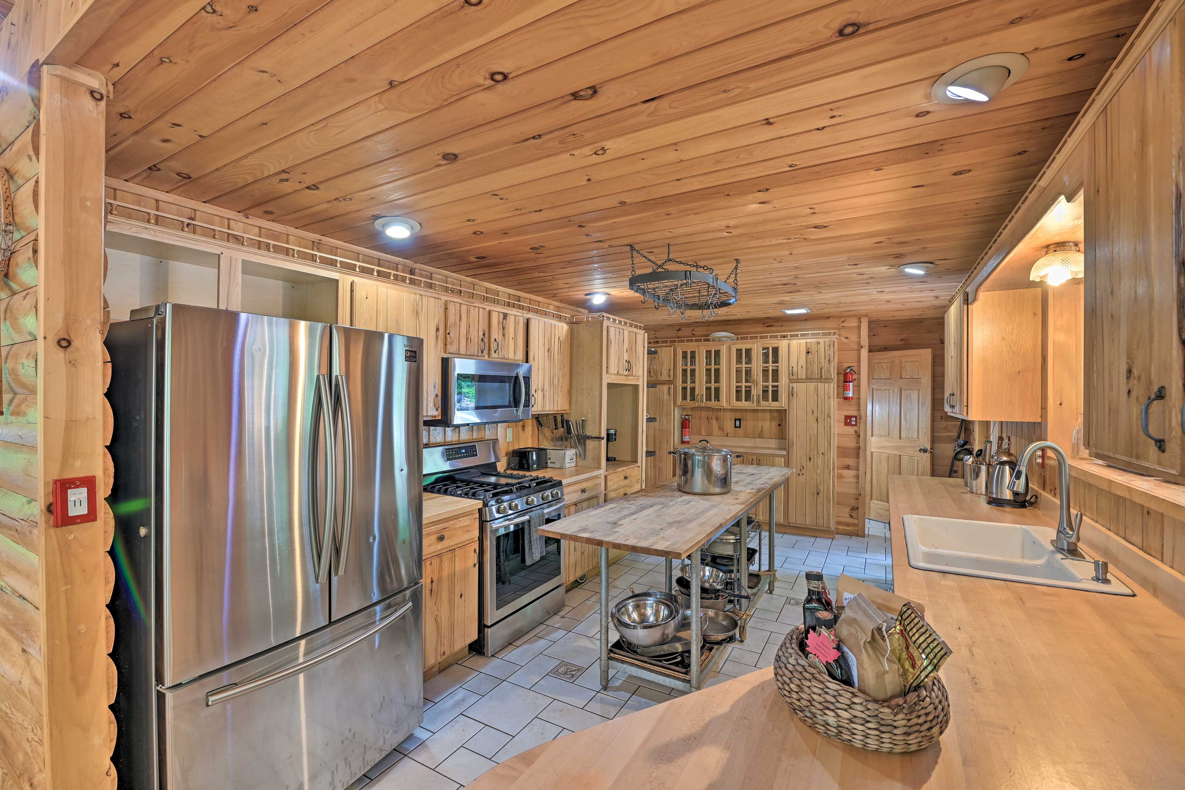 Kitchen | Fully Equipped | Cooking Basics | Coffee Maker