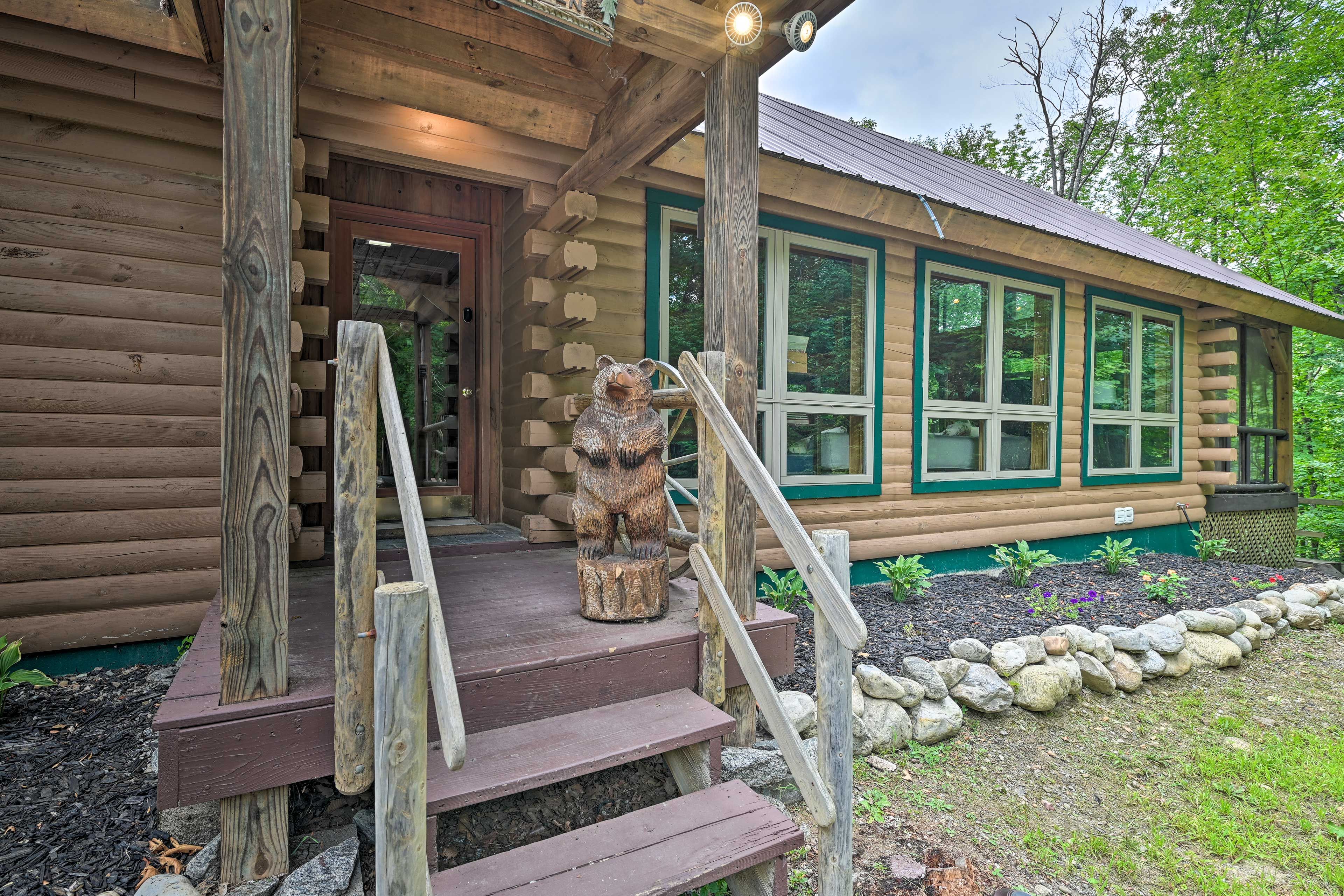 Warrensburg Vacation Rental | 5BR | 4.5BA | 3,000 Sq Ft | Stairs Required
