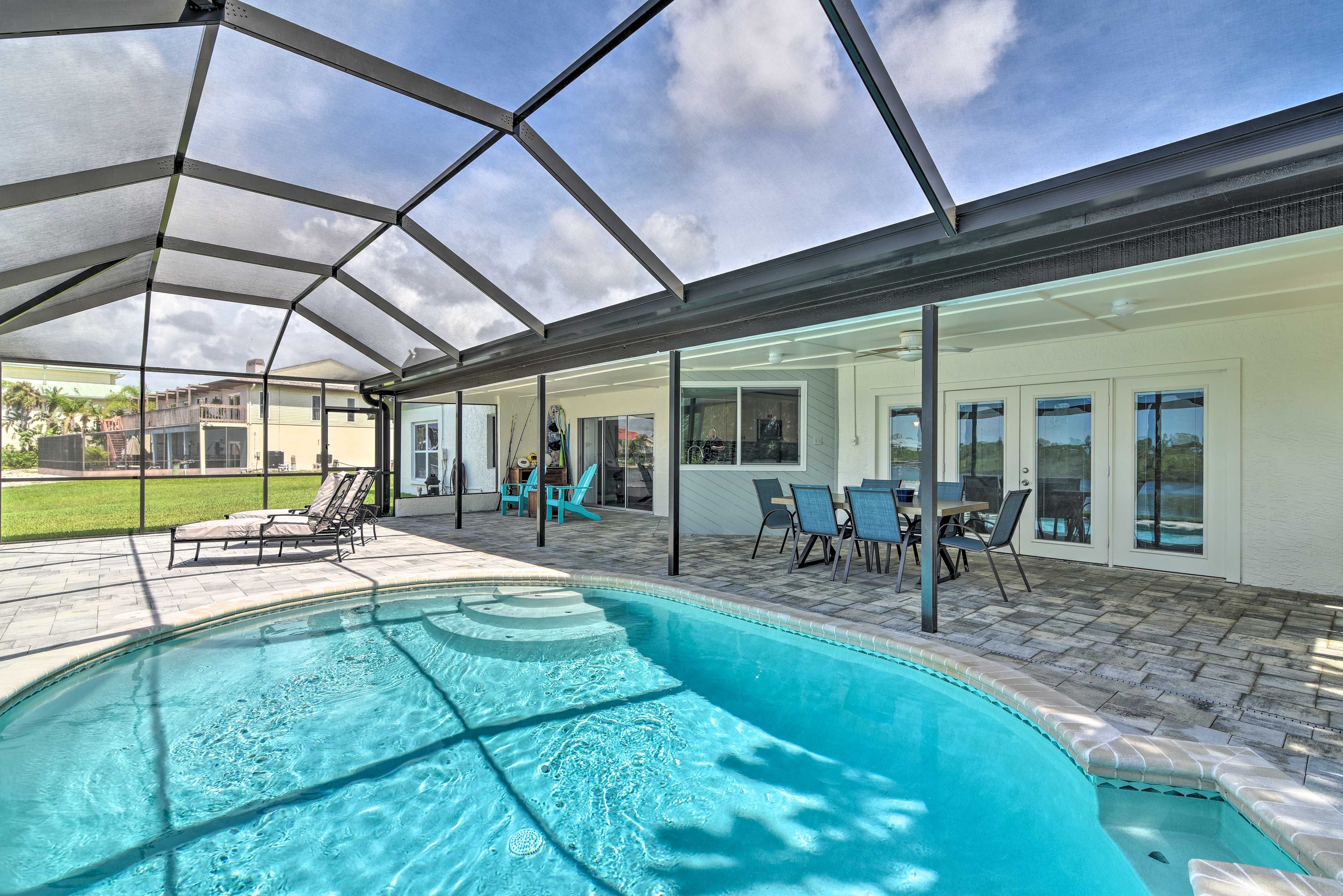 Sit in the lanai of this vacation rental and sip a cold glass of sweet tea!