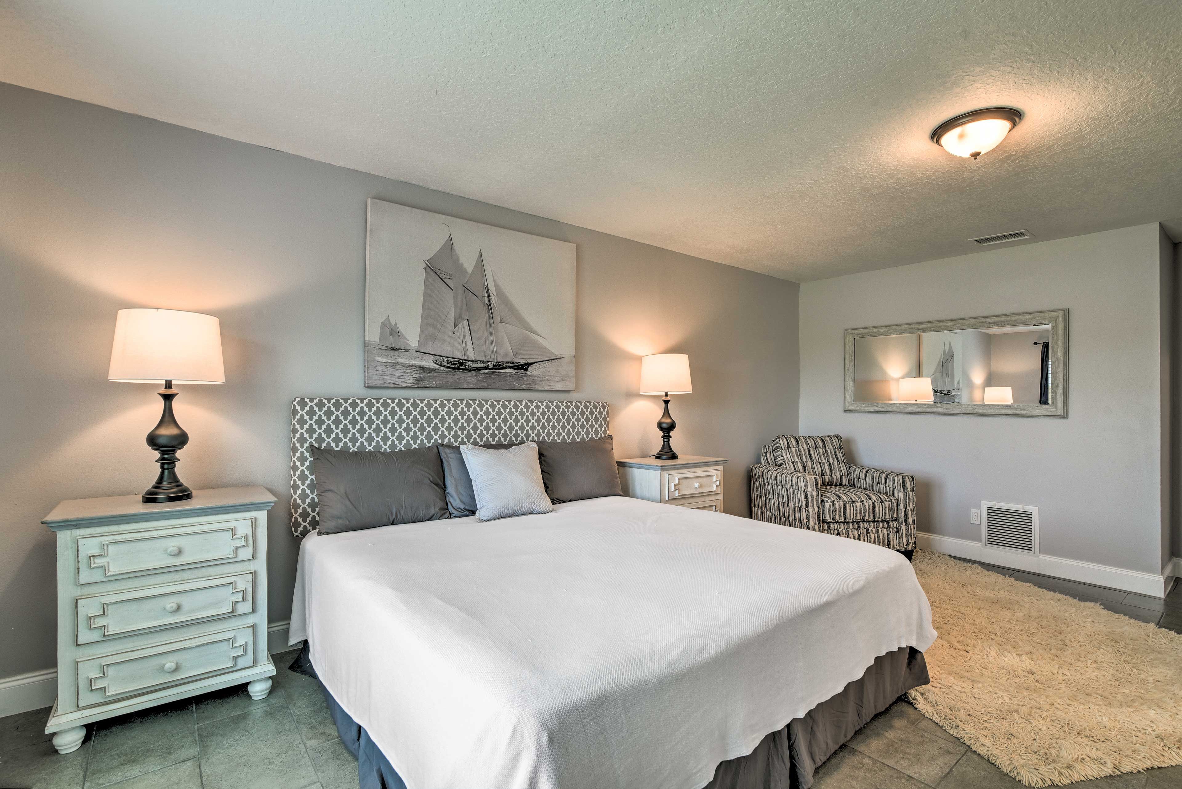 Take your golf clubs to Forest Hills Golf & Country Club 11 miles away.