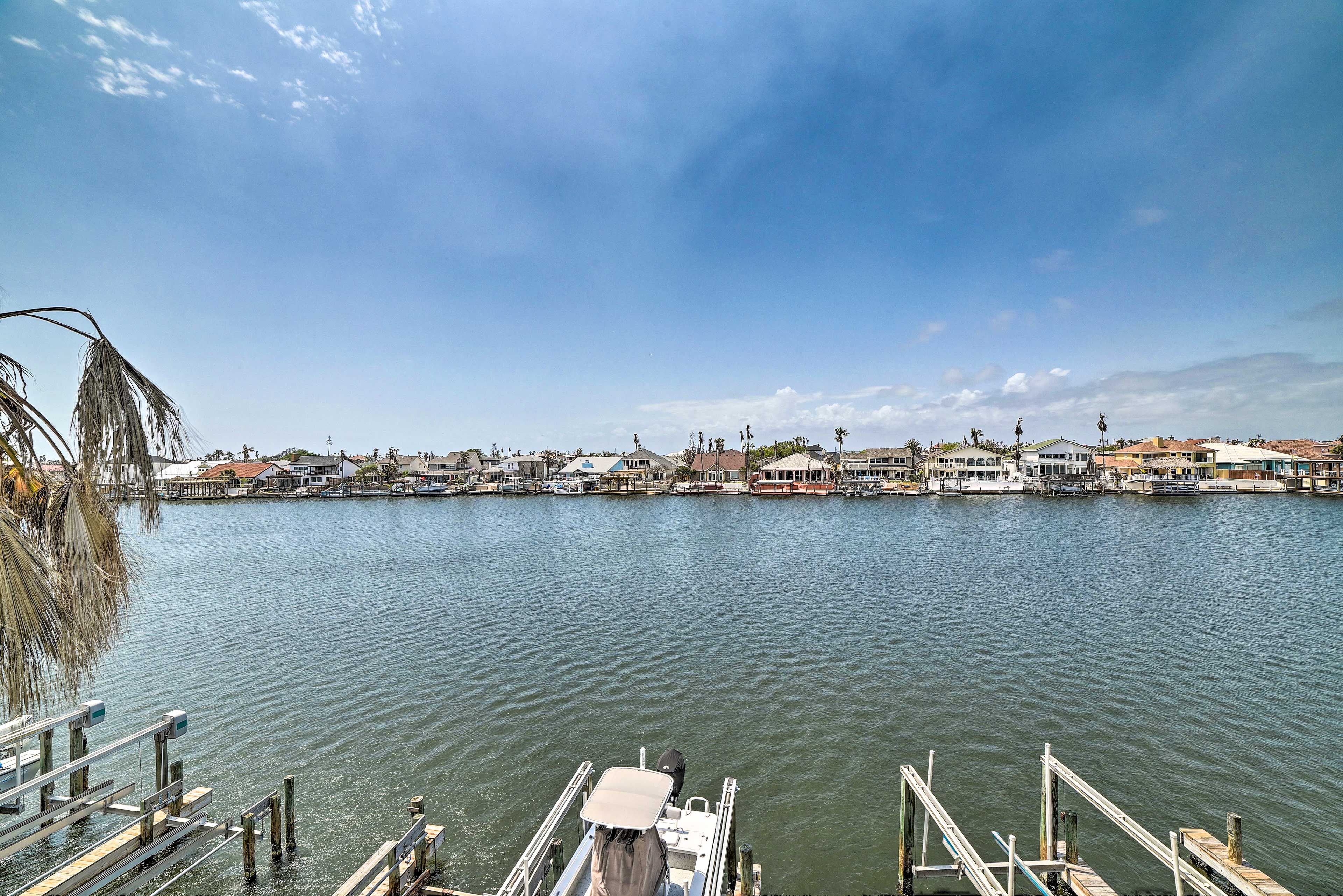 Canal Views | Private Dock w/ Boat Slip