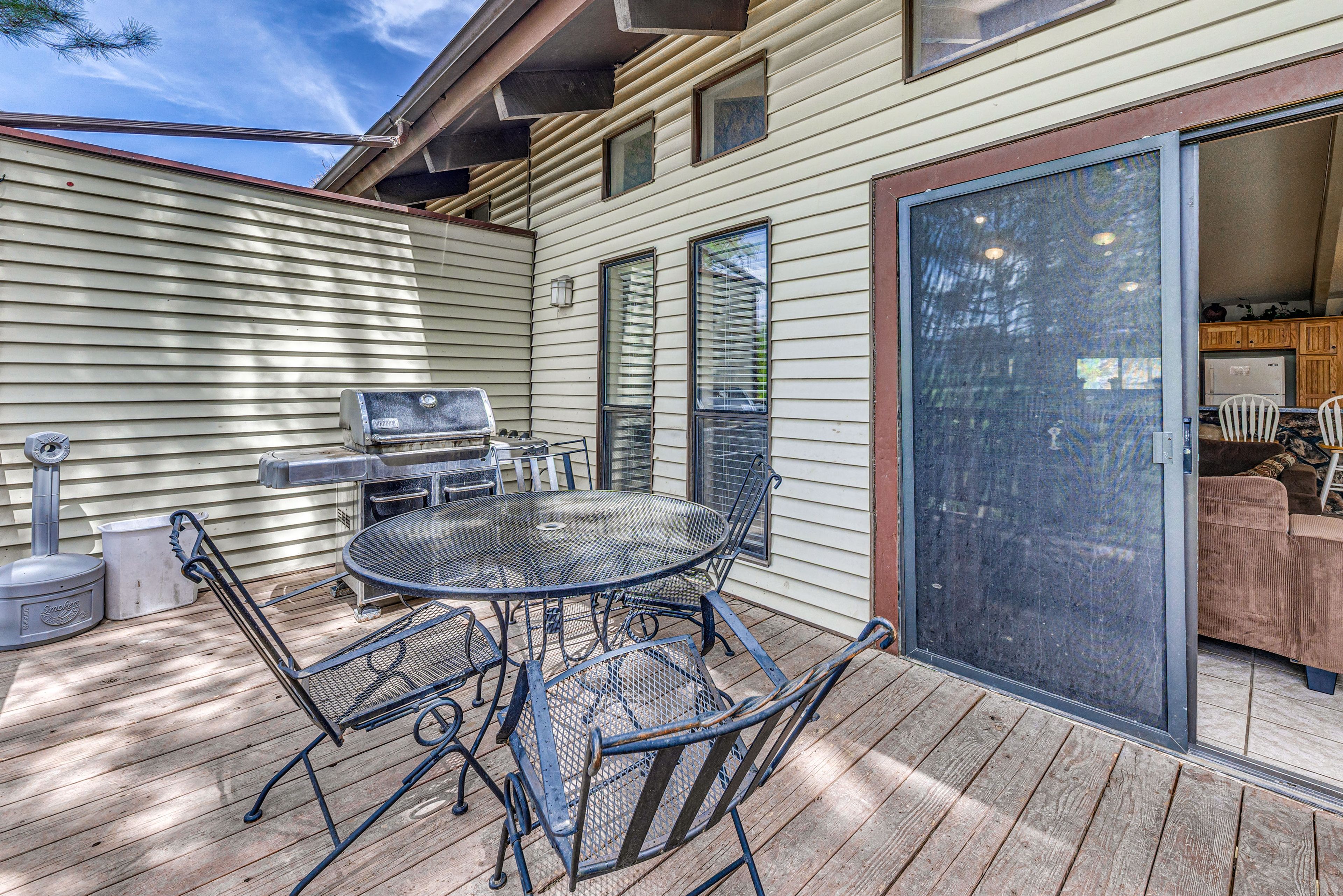 Furnished Deck | Outdoor Dining | Gas Grill