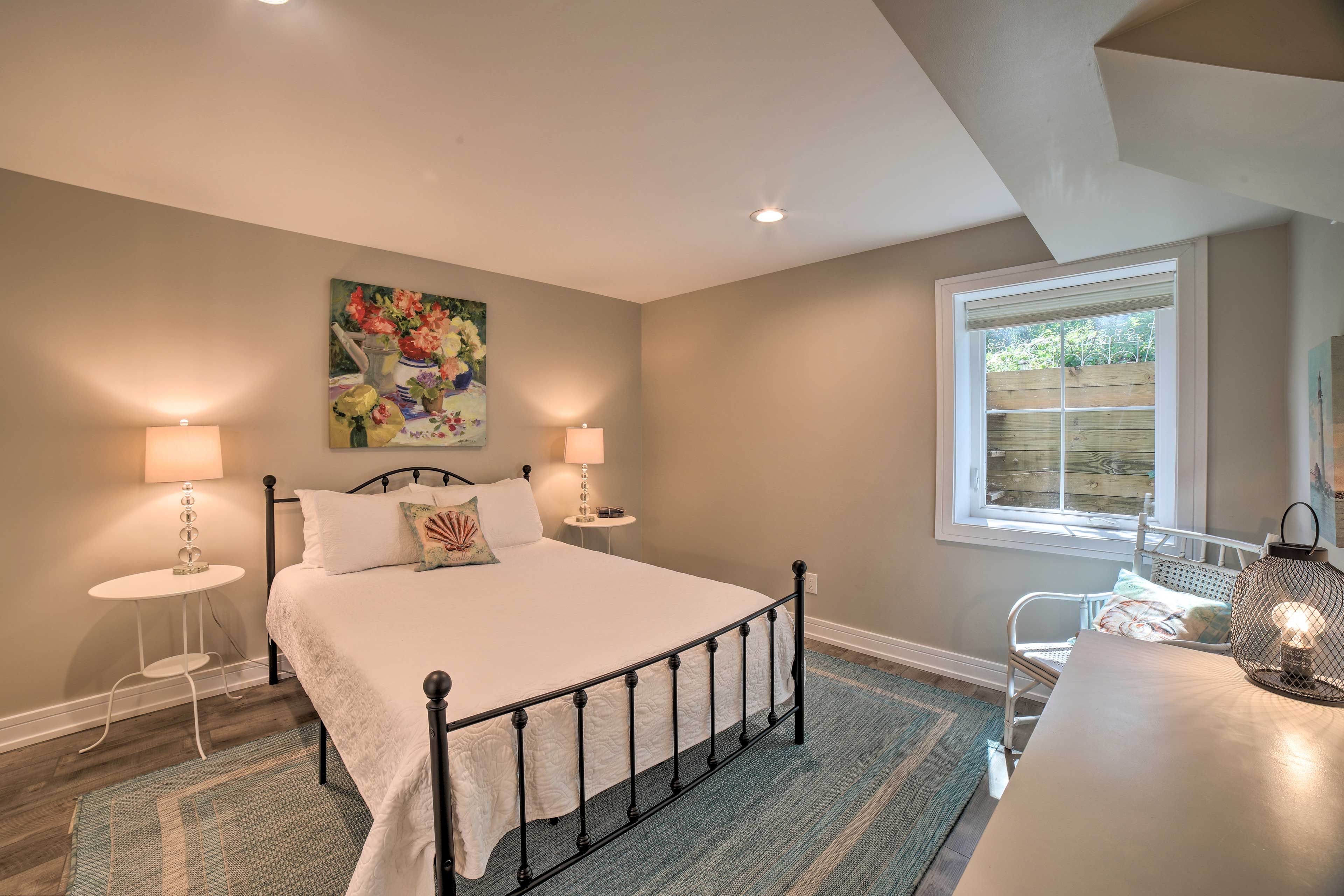 Bedroom 1 | Queen Bed | Lower Level