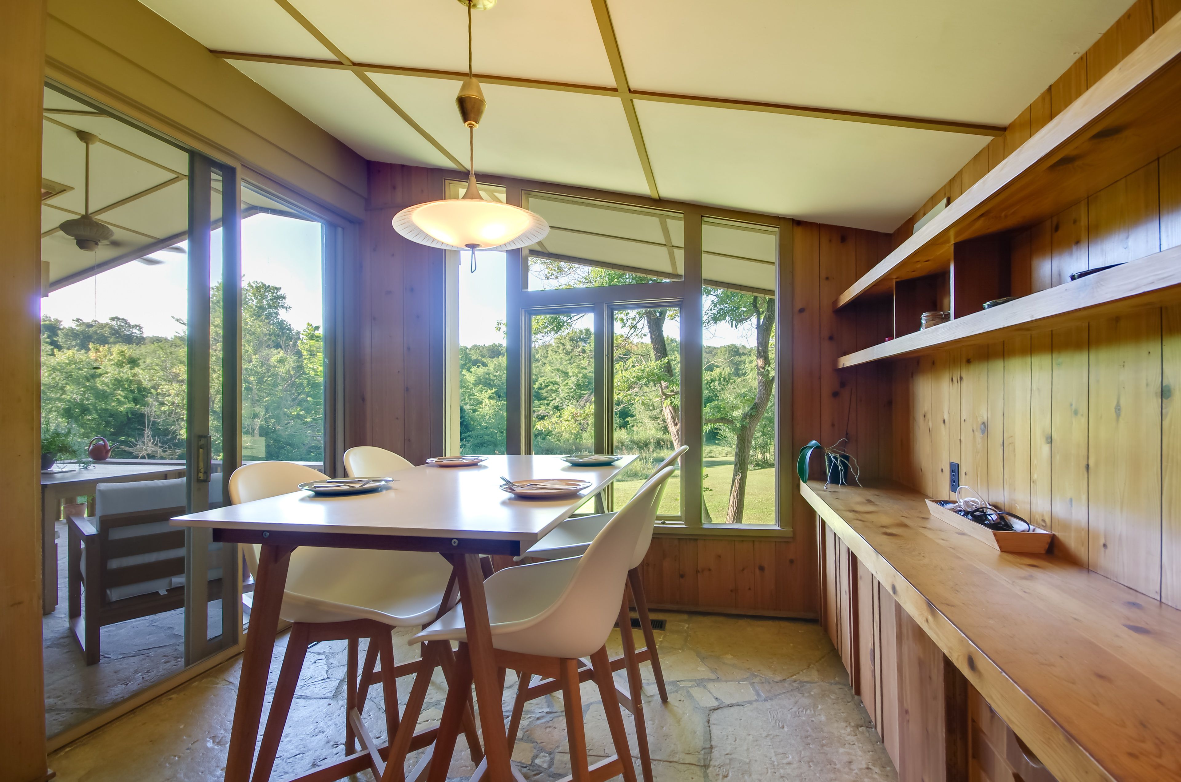 Dining Table | Dishware & Flatware Provided