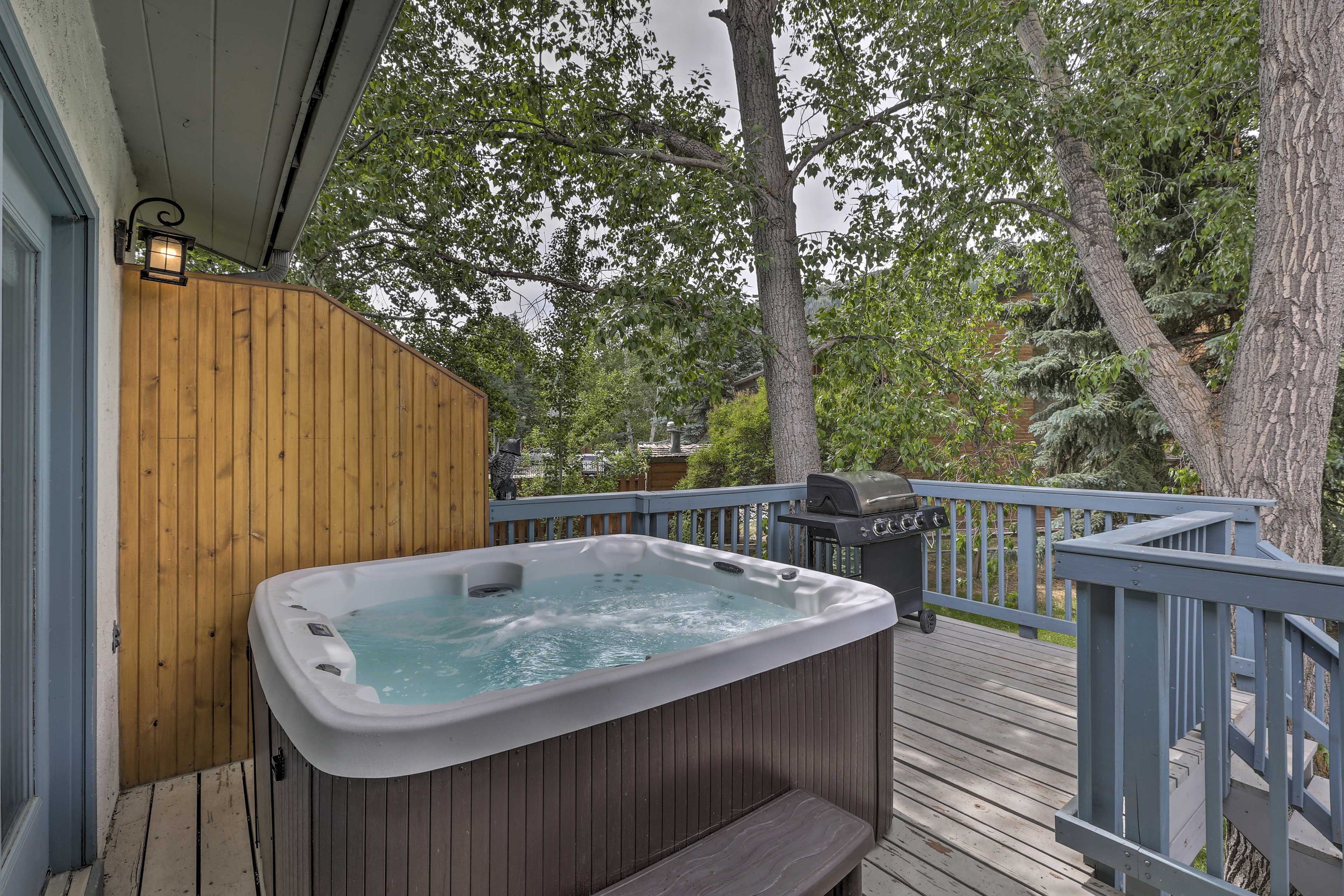 Deck | Private Hot Tub | Gas Grill