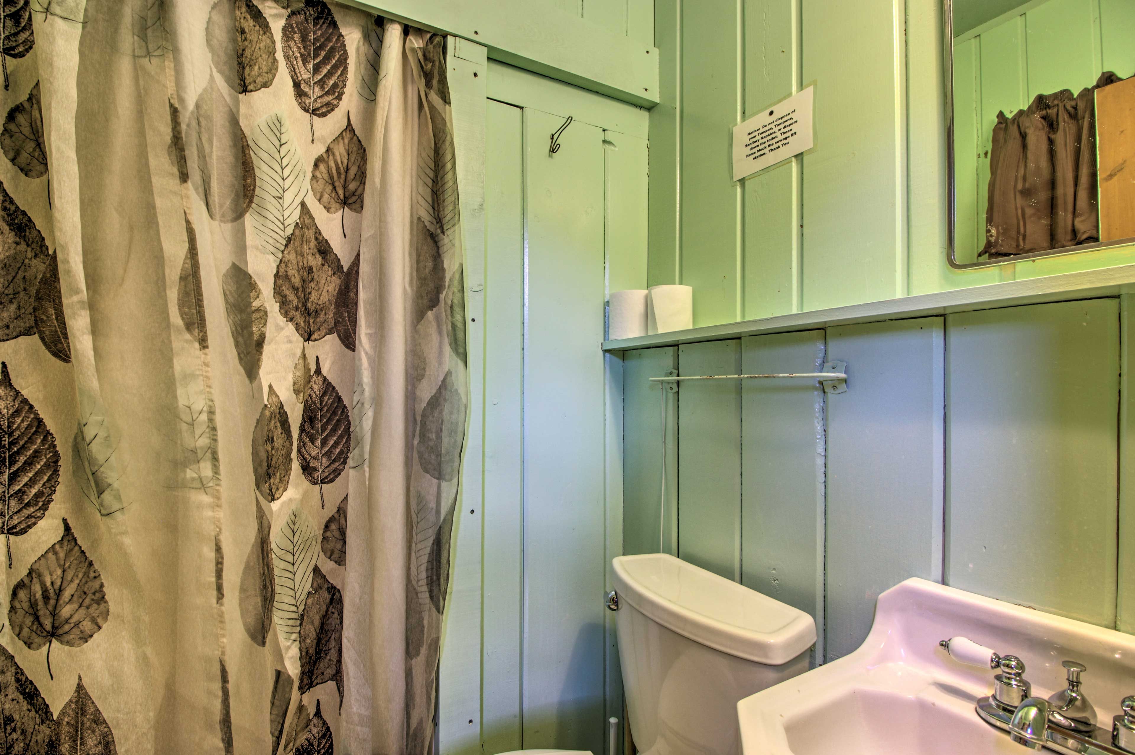 Full Bathroom