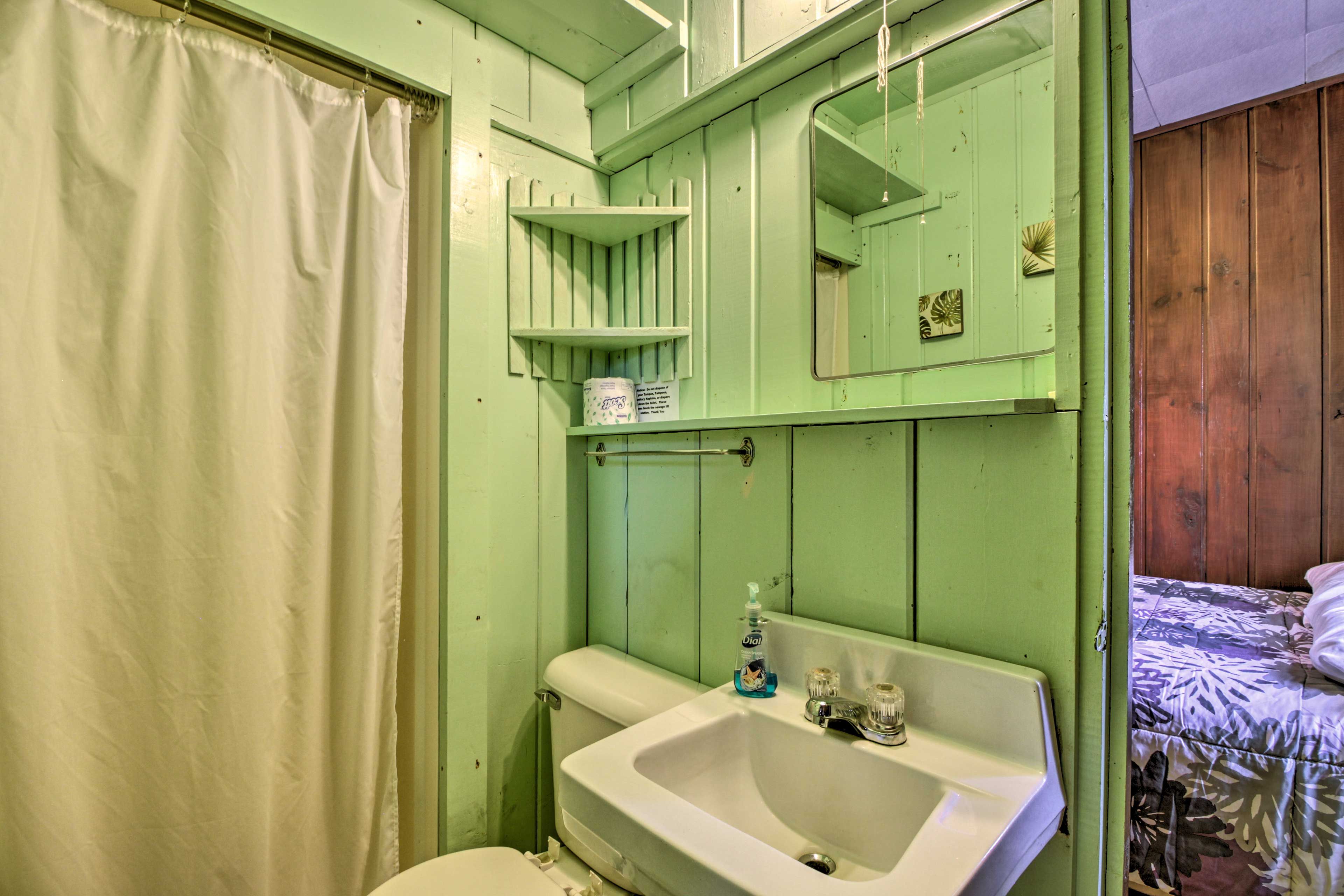 Full Bathroom