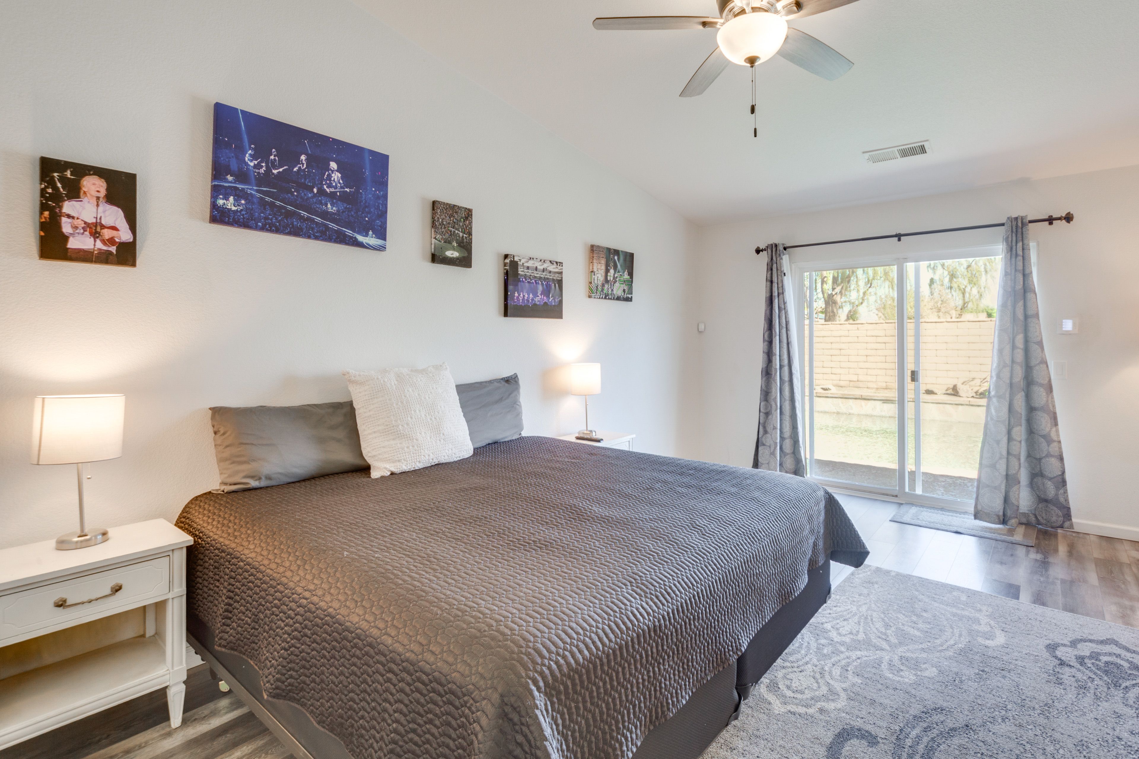 Bedroom 1 | King Bed