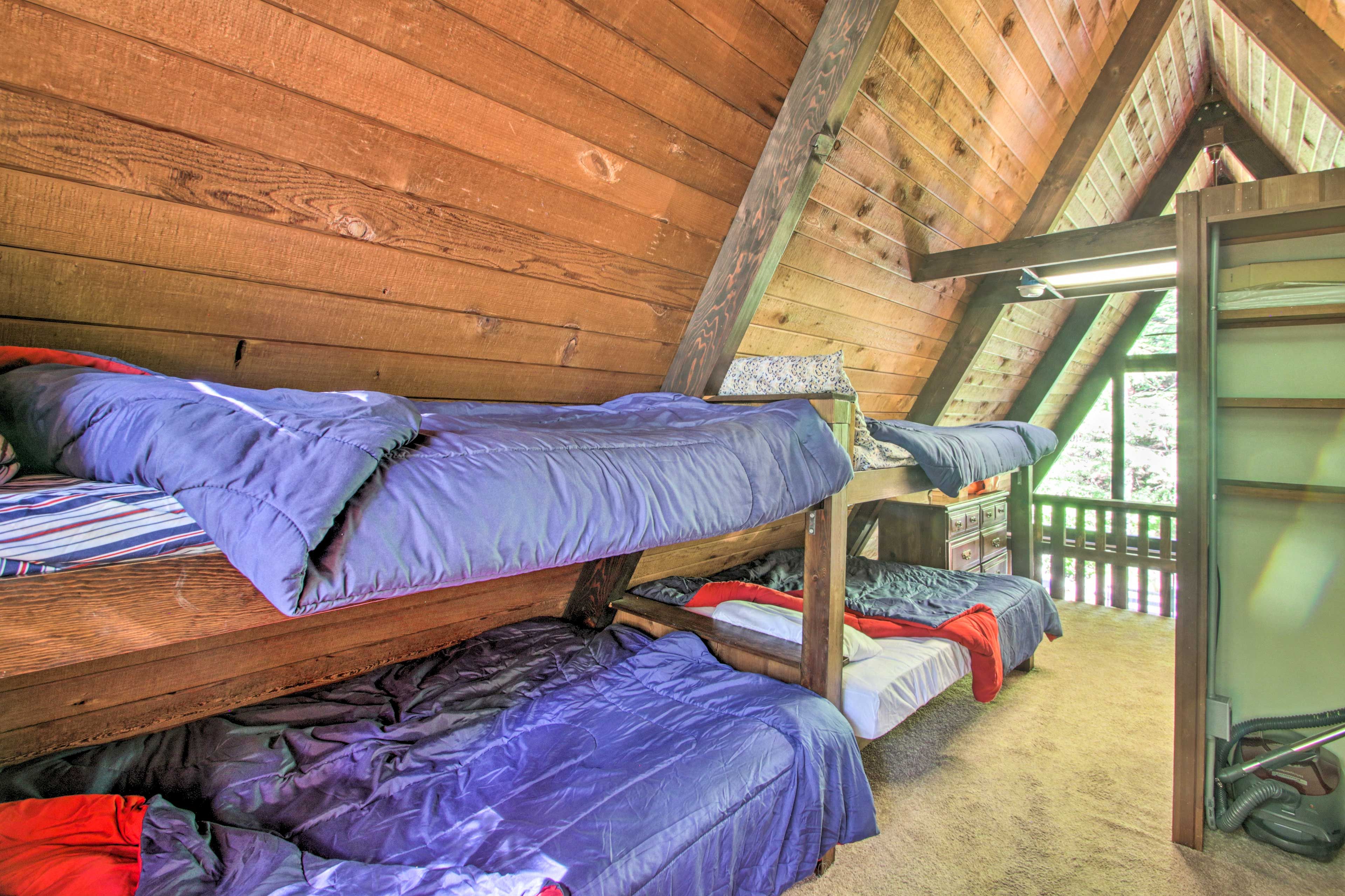 Kids will love this sunny bunk room!