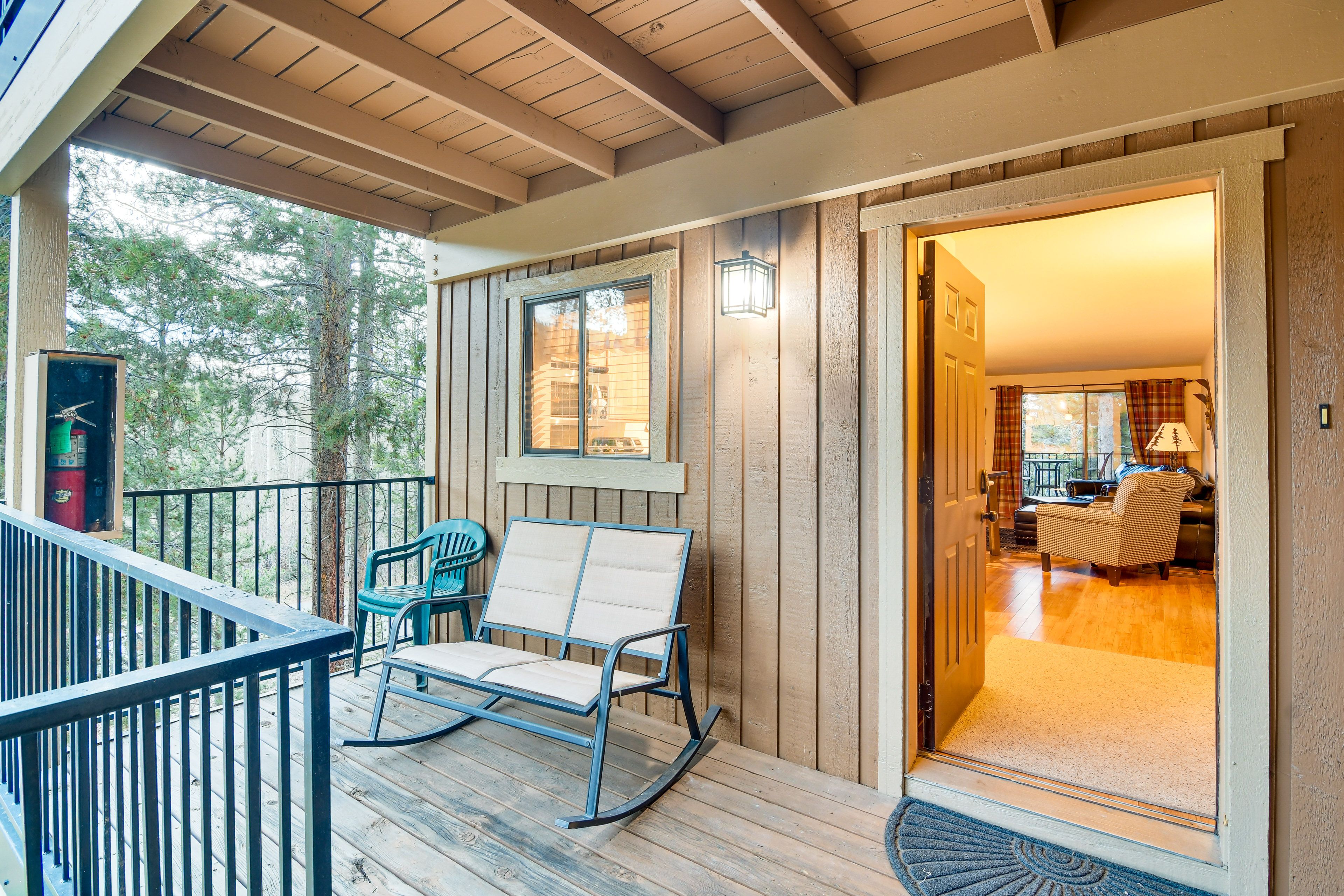 Condo Exterior | 2nd-Floor Unit