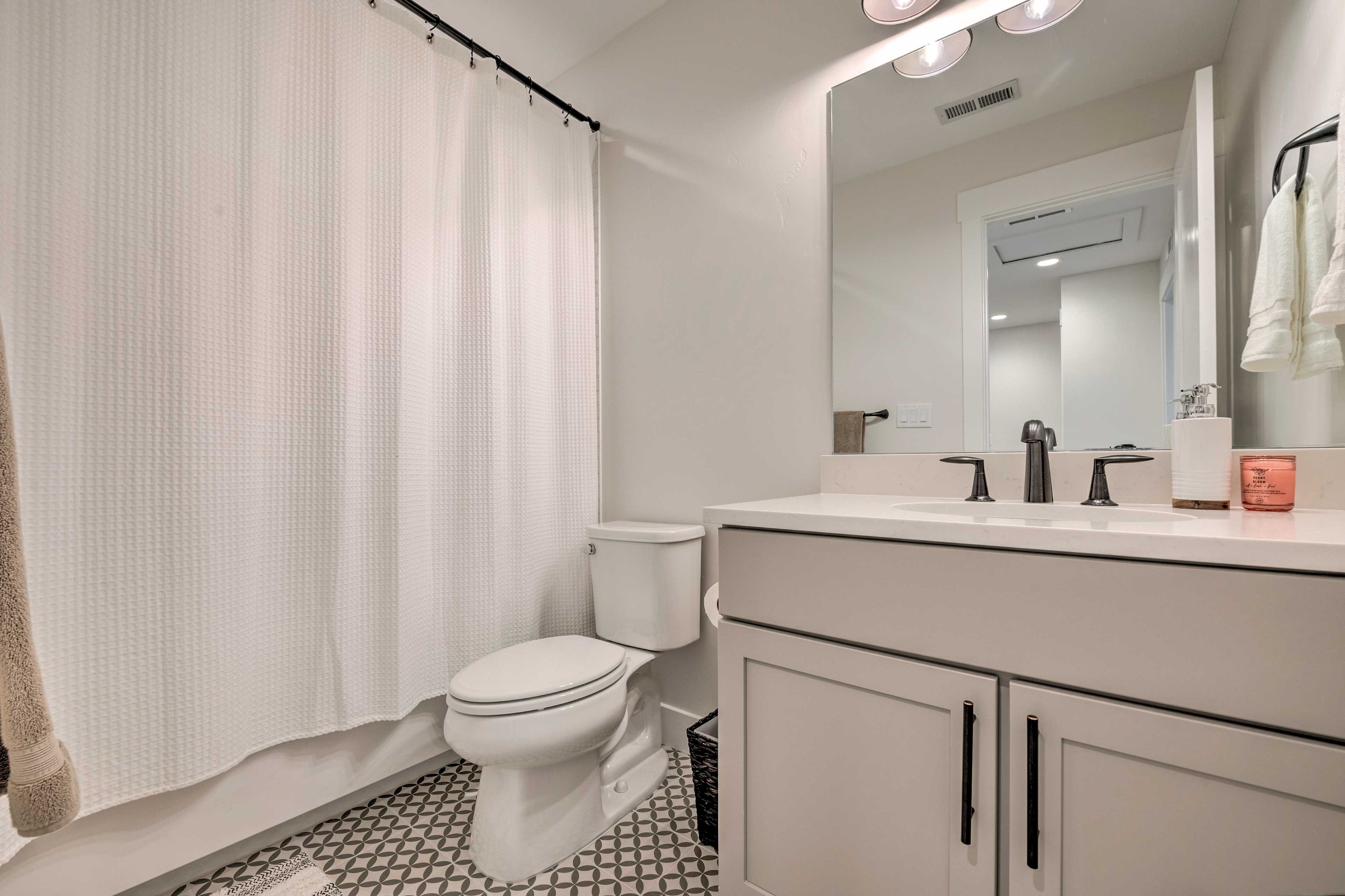 Full Bathroom