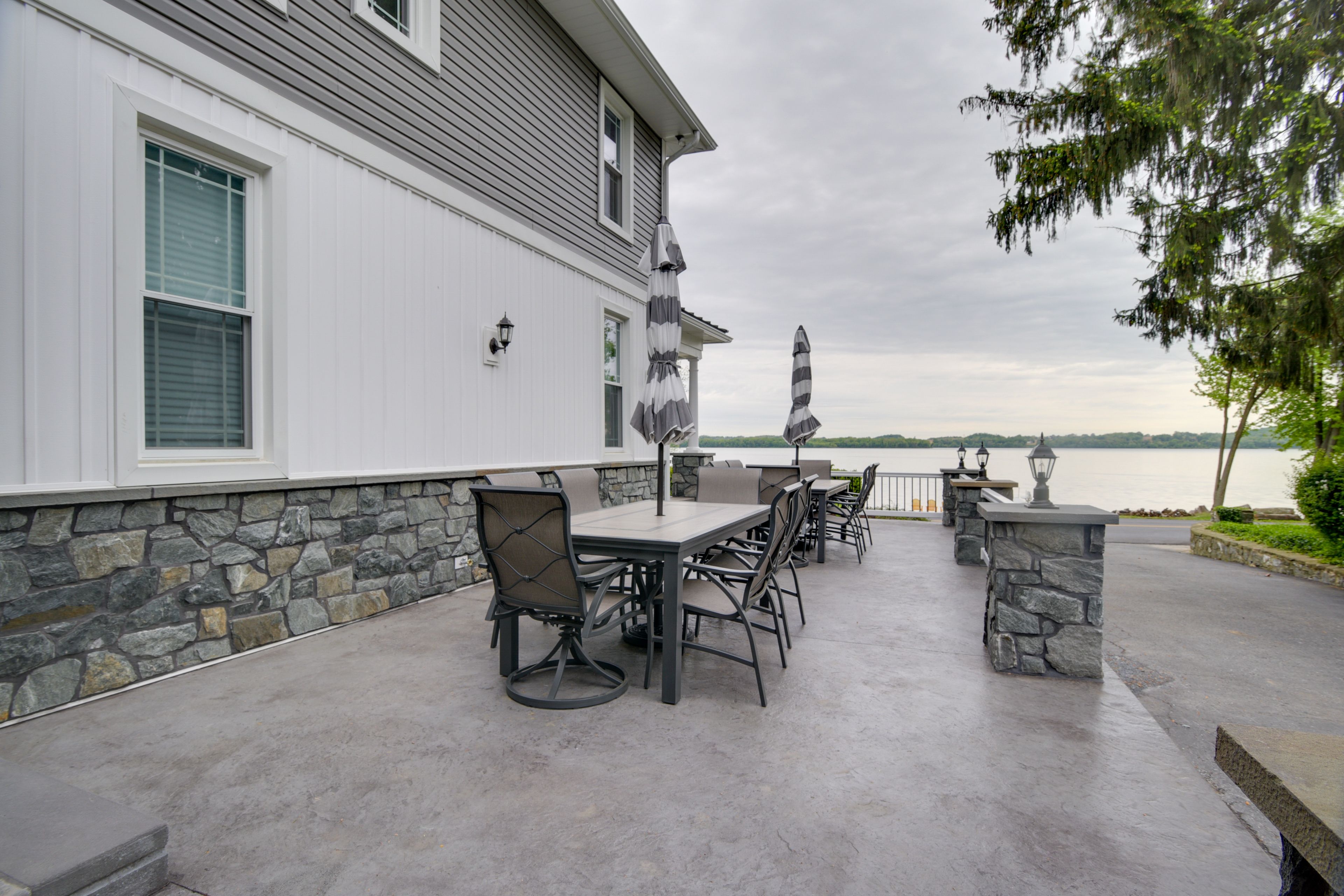 Private Patio | Dining Area