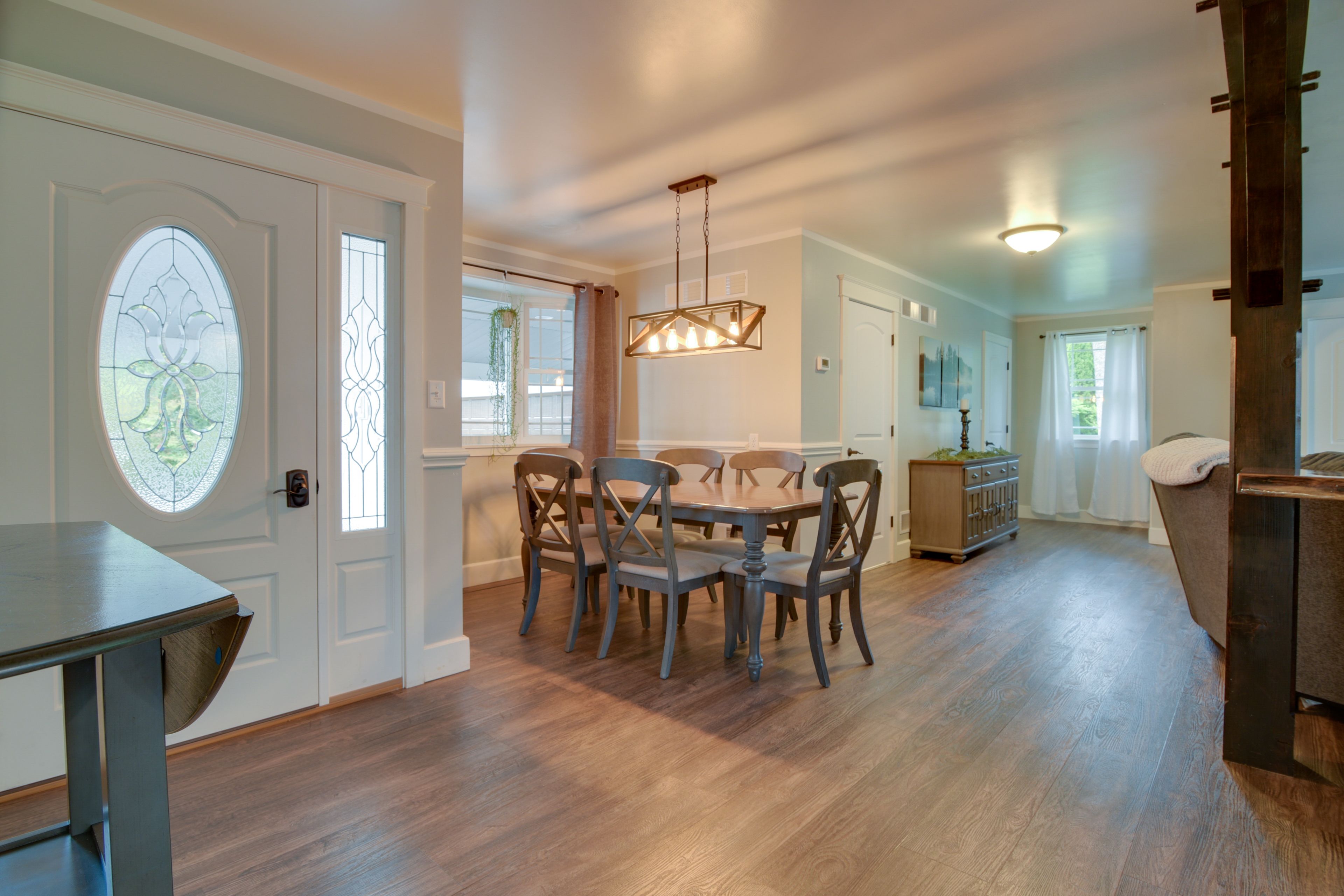 Dining Room | Main Level