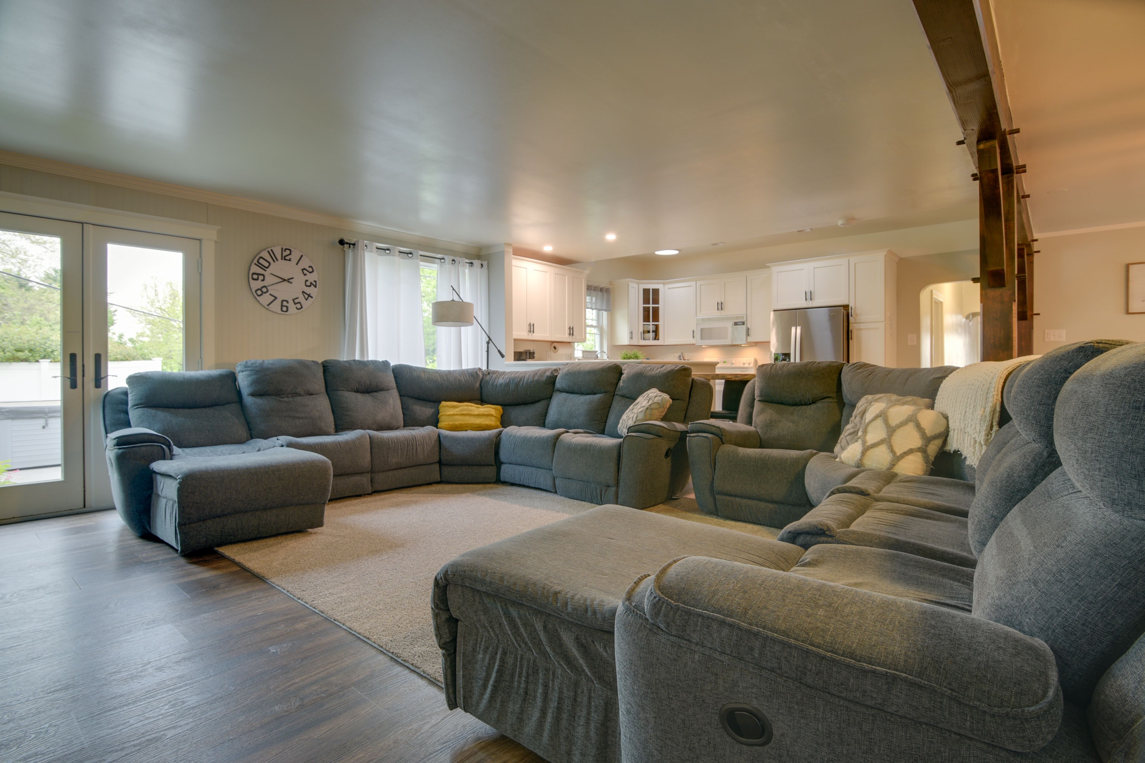 Living Room | Main Level