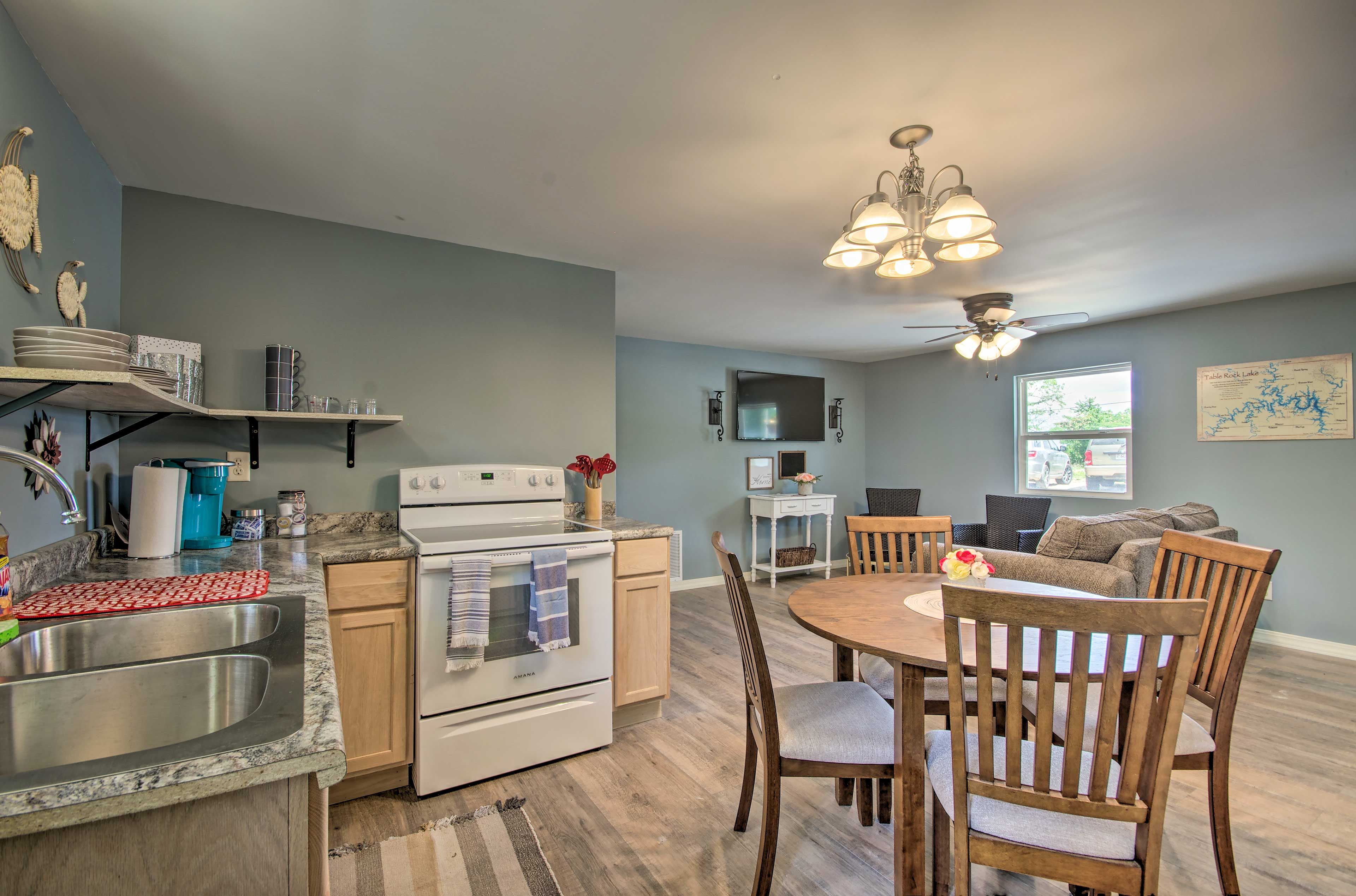 Well-Equipped Kitchen | Coffee Maker | Cooking Basics