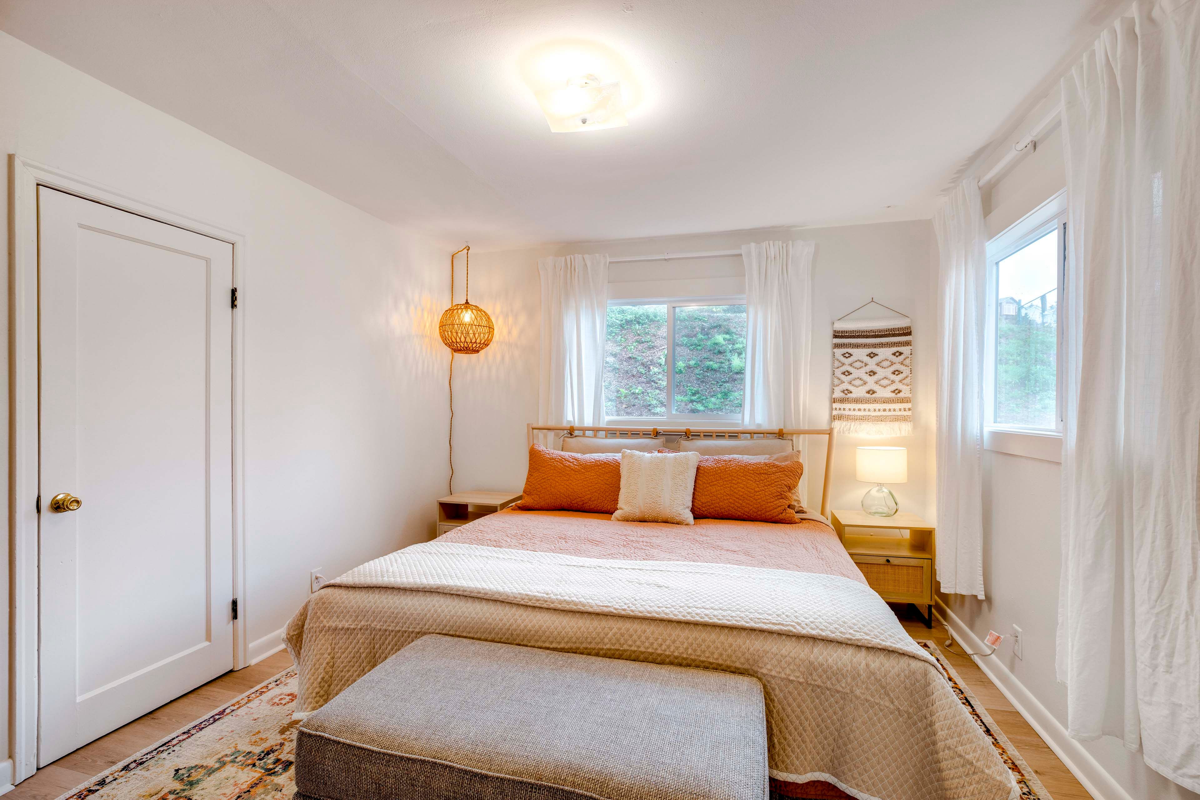 Bedroom 2 | King Bed