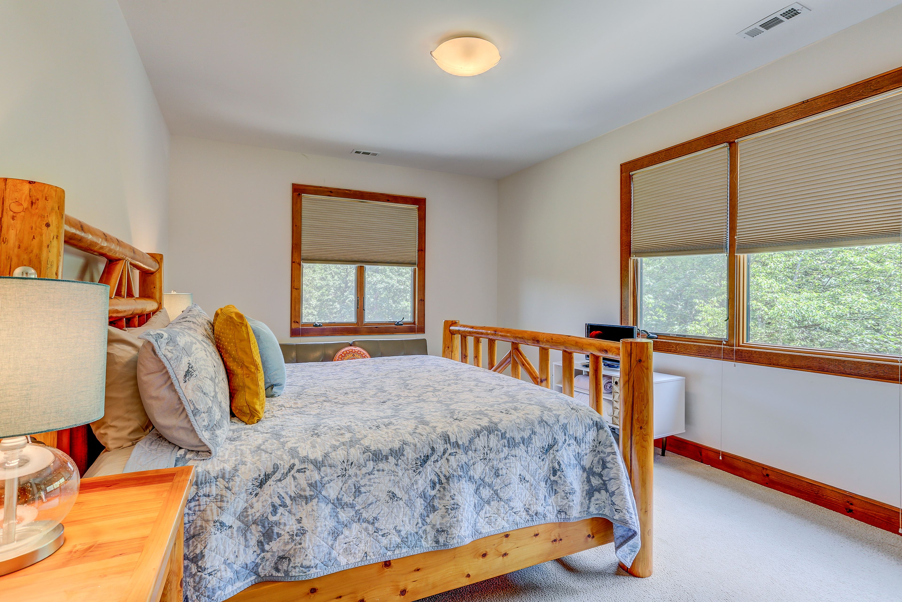 Bedroom 2 | Main Level | King Bed | Full Futon (Best Suited for Toddlers)