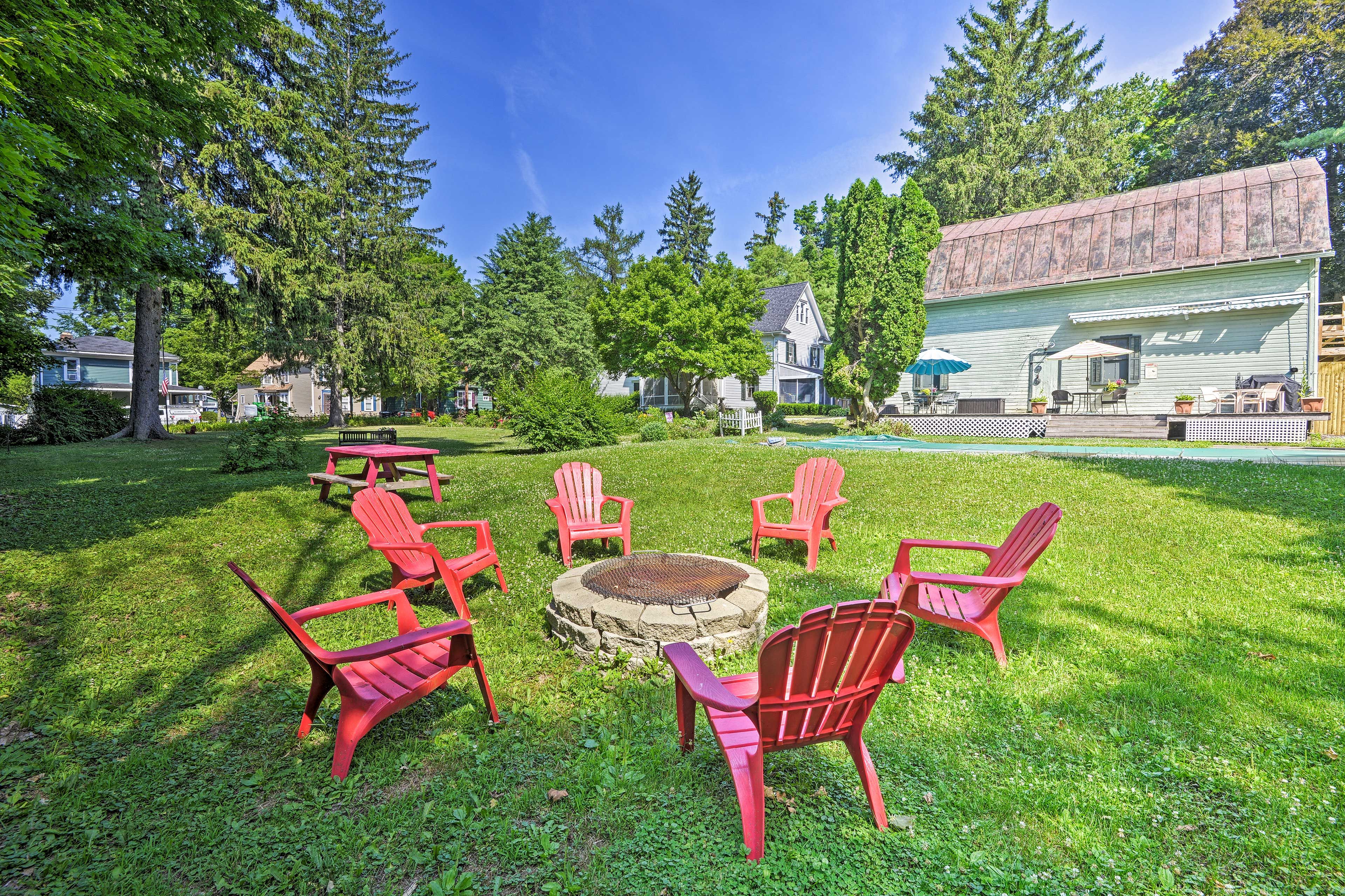 Yard | Fire Pit