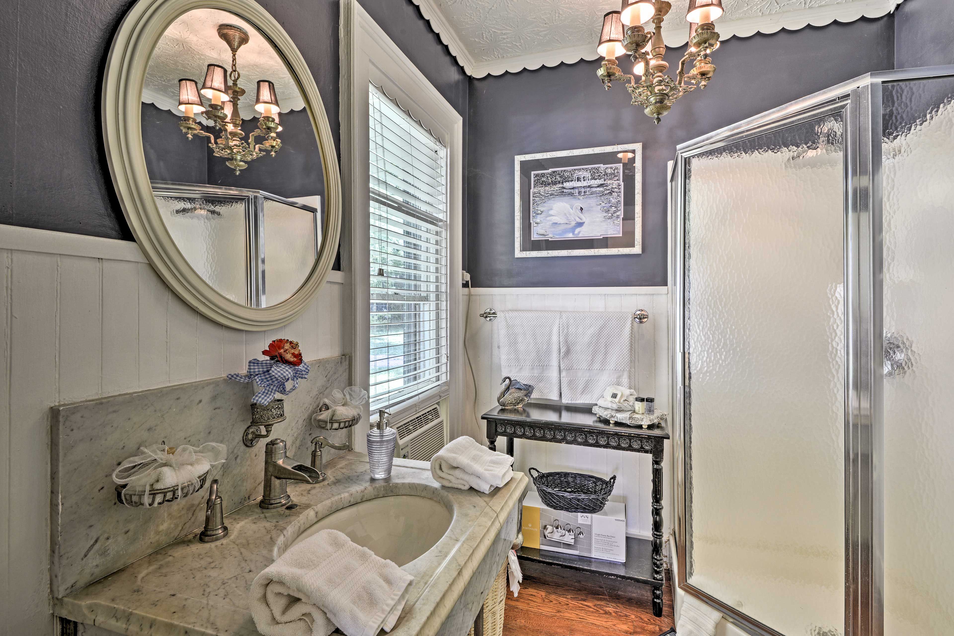 Full Bathroom