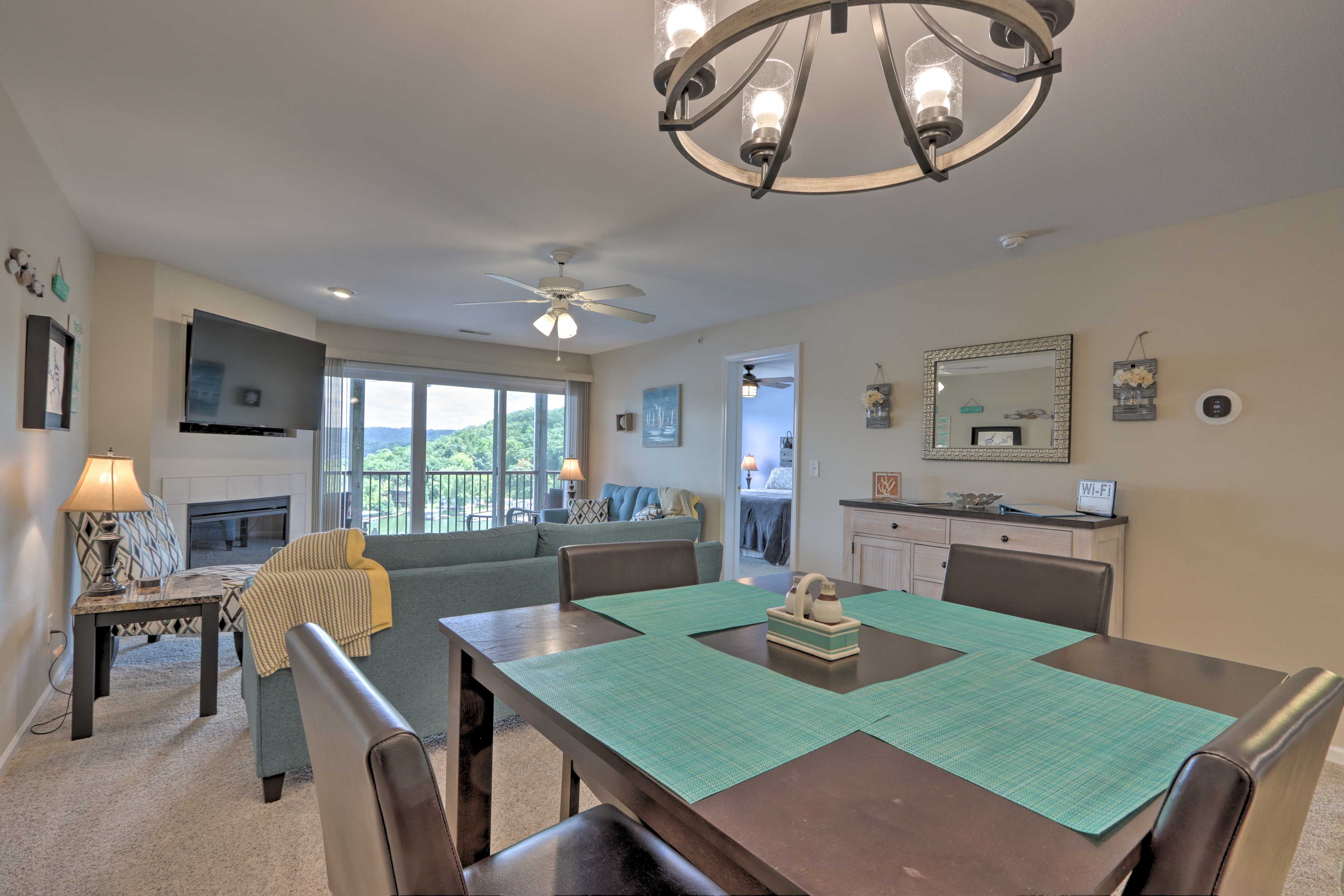 Dining Table | Dishware & Flatware Provided