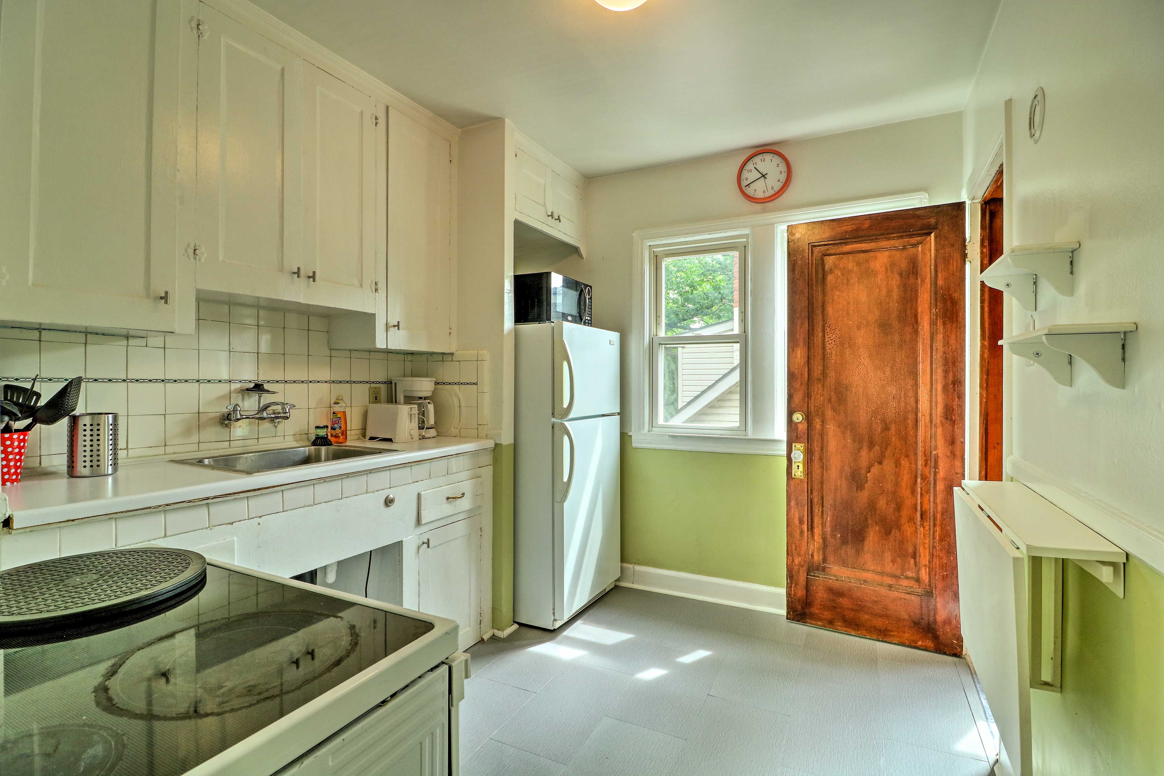 Well-Equipped Kitchen