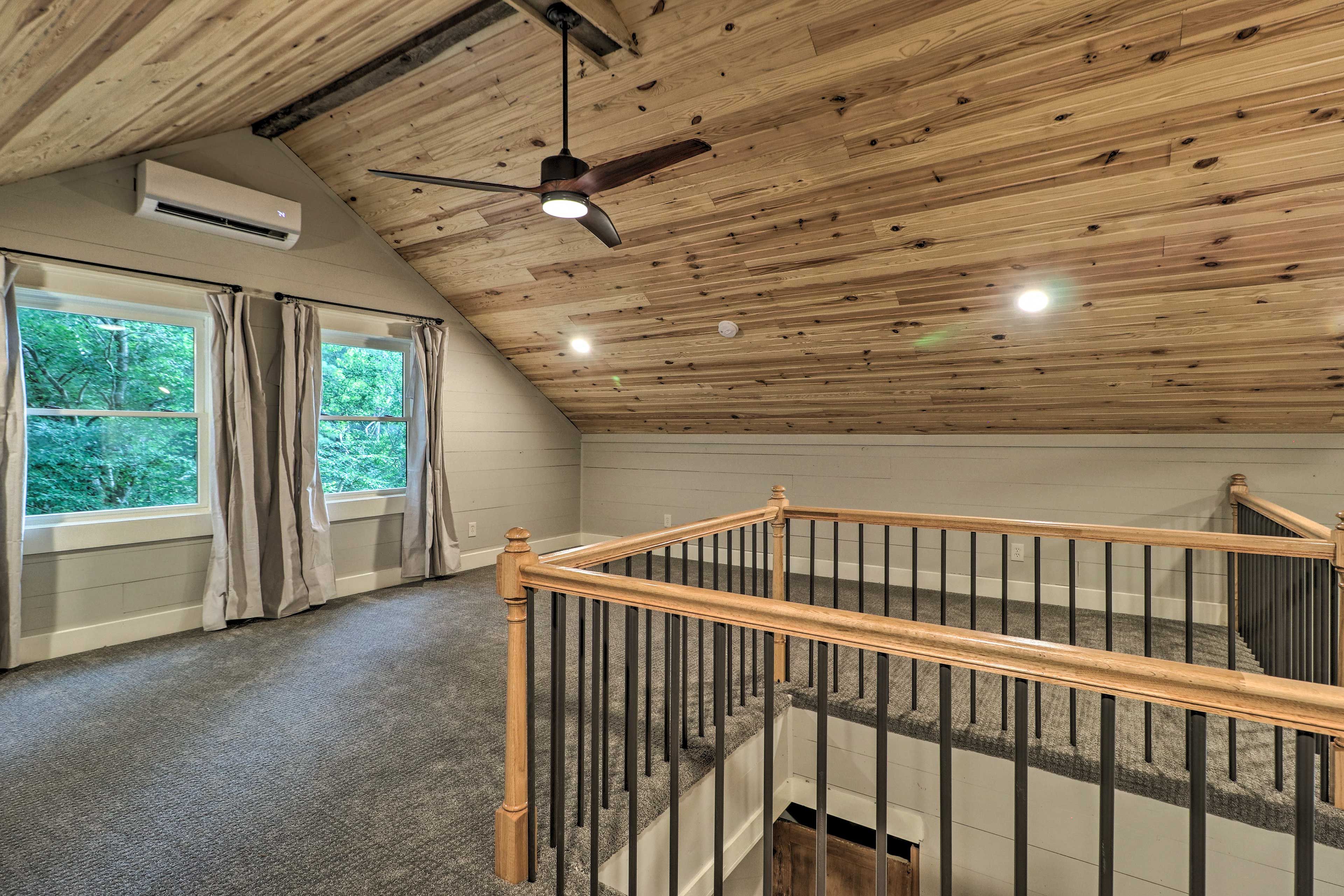 Upstairs Loft Area | Ladder Required