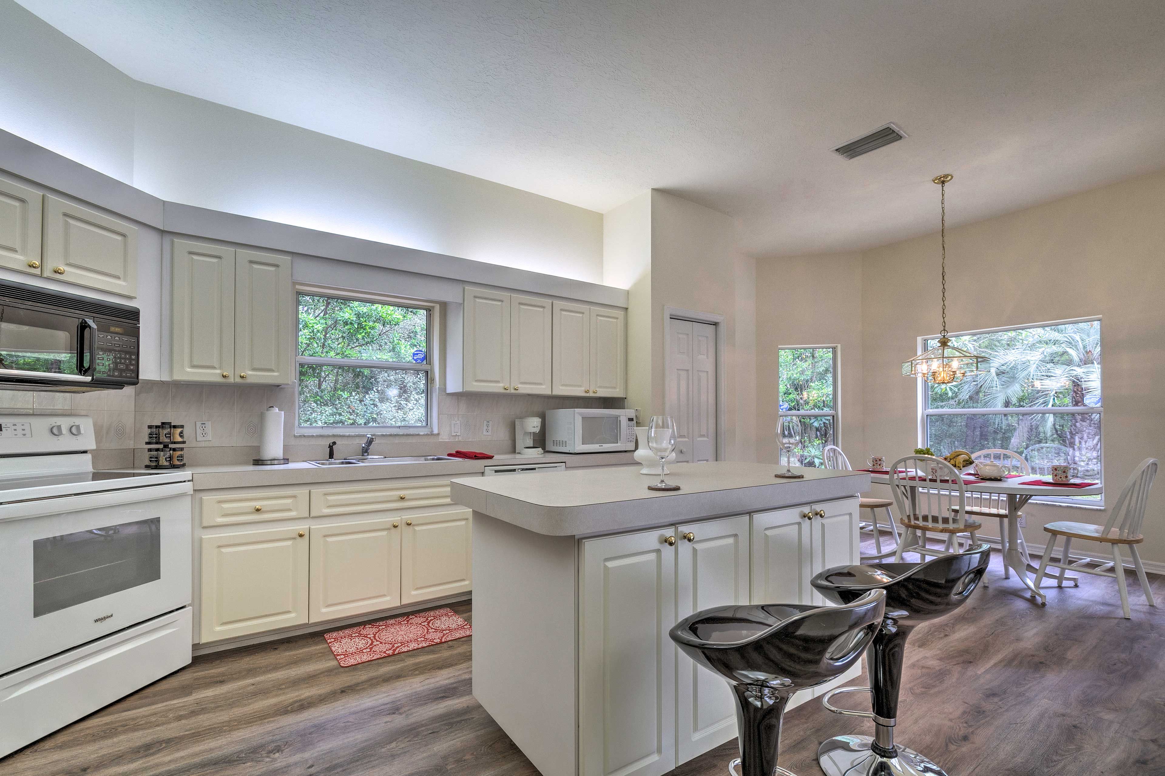 Kitchen | Coffee Maker | Toaster | Spices