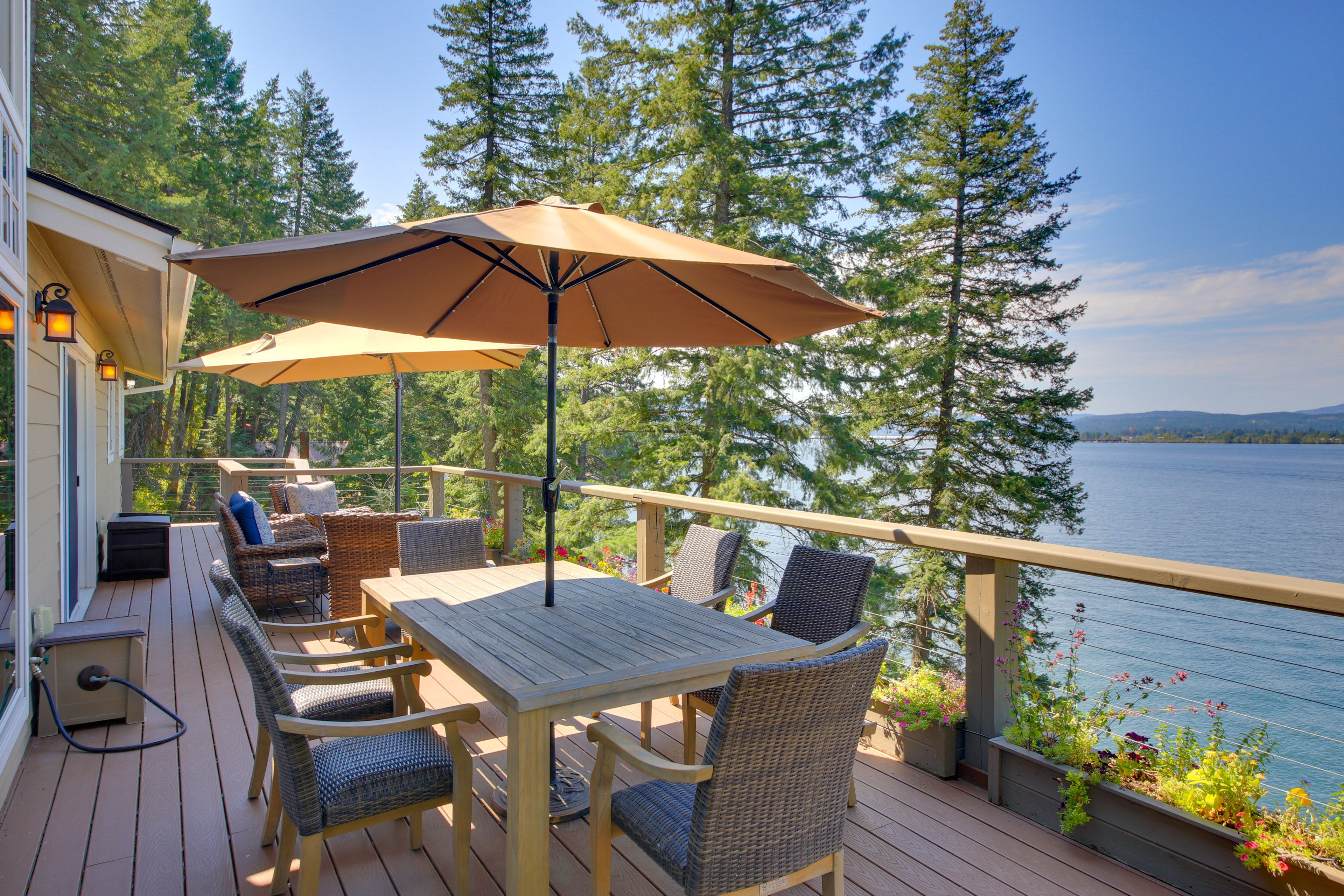 Outdoor Dining Area