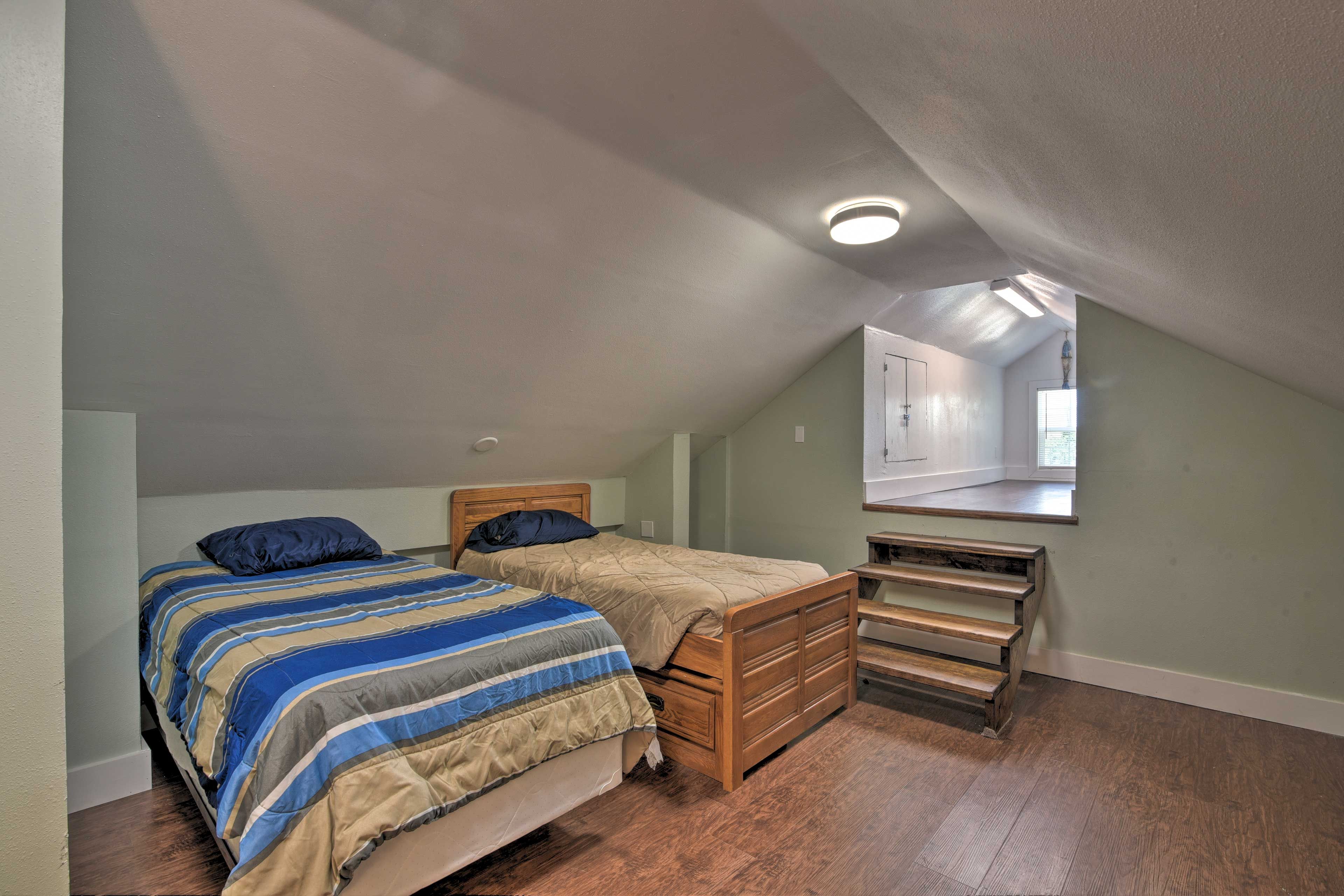 Bedroom 2 | 2 Twin Beds