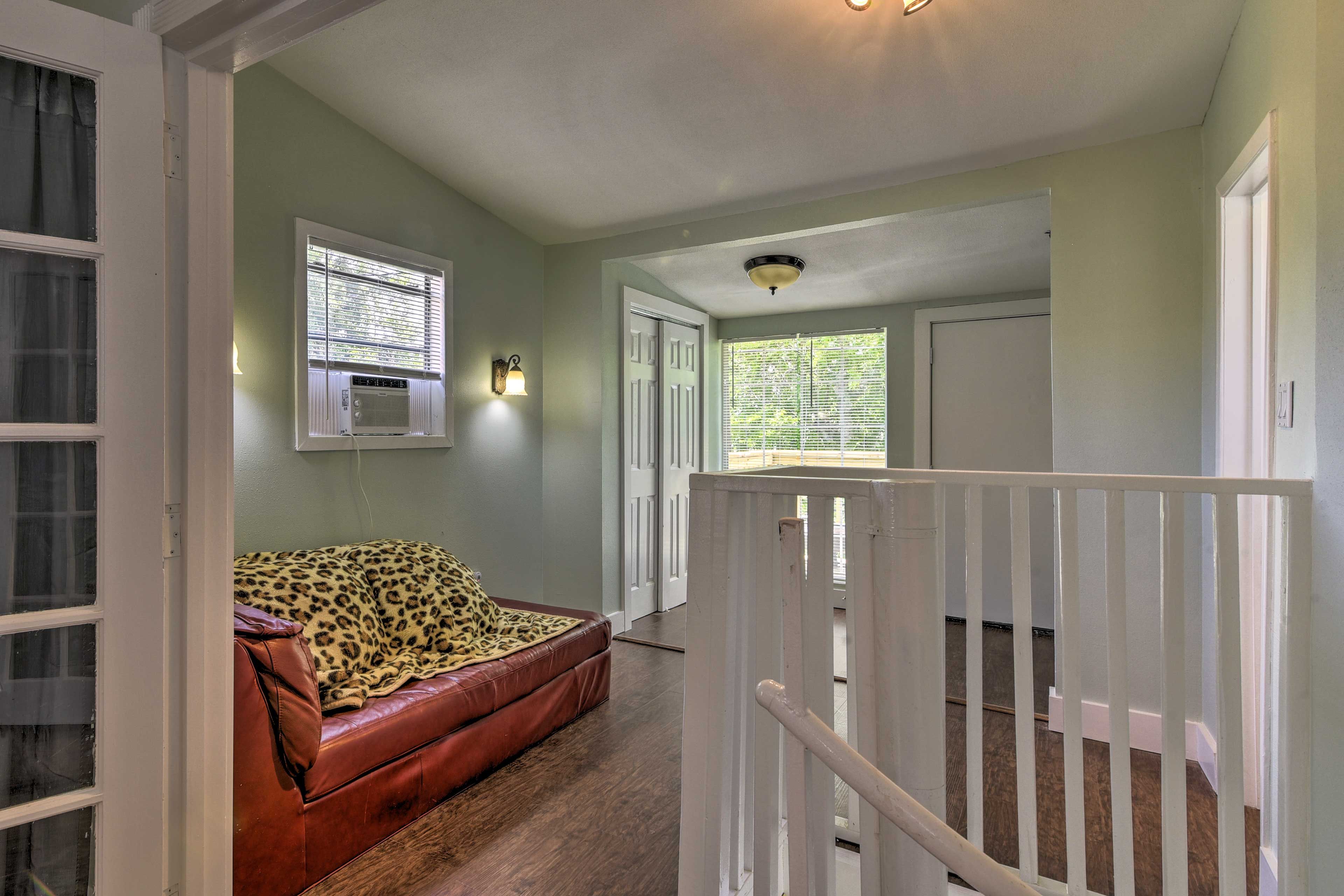Loft Landing | 2 Twin Futons