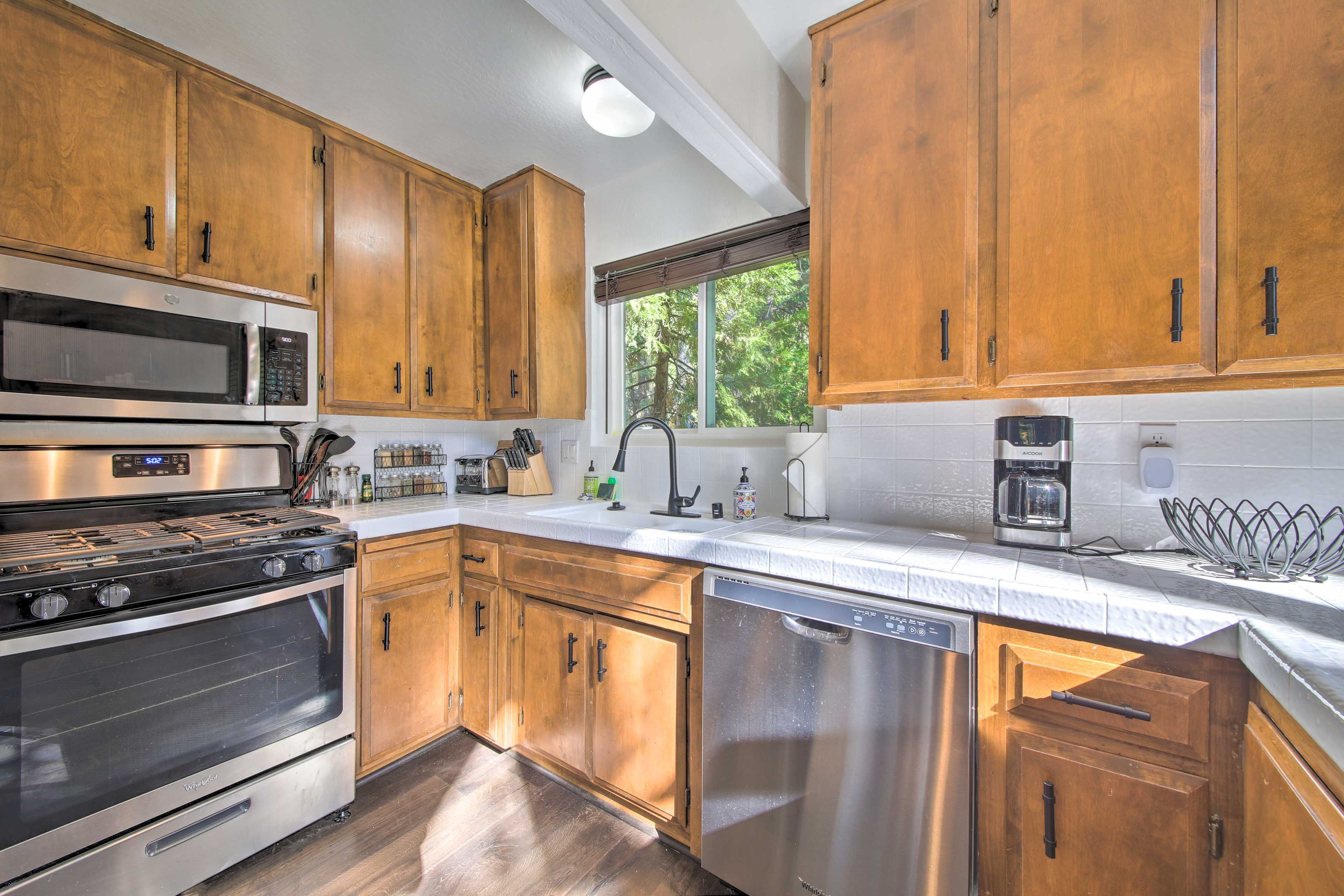 Whip up a meal with the help of stainless steel appliances.