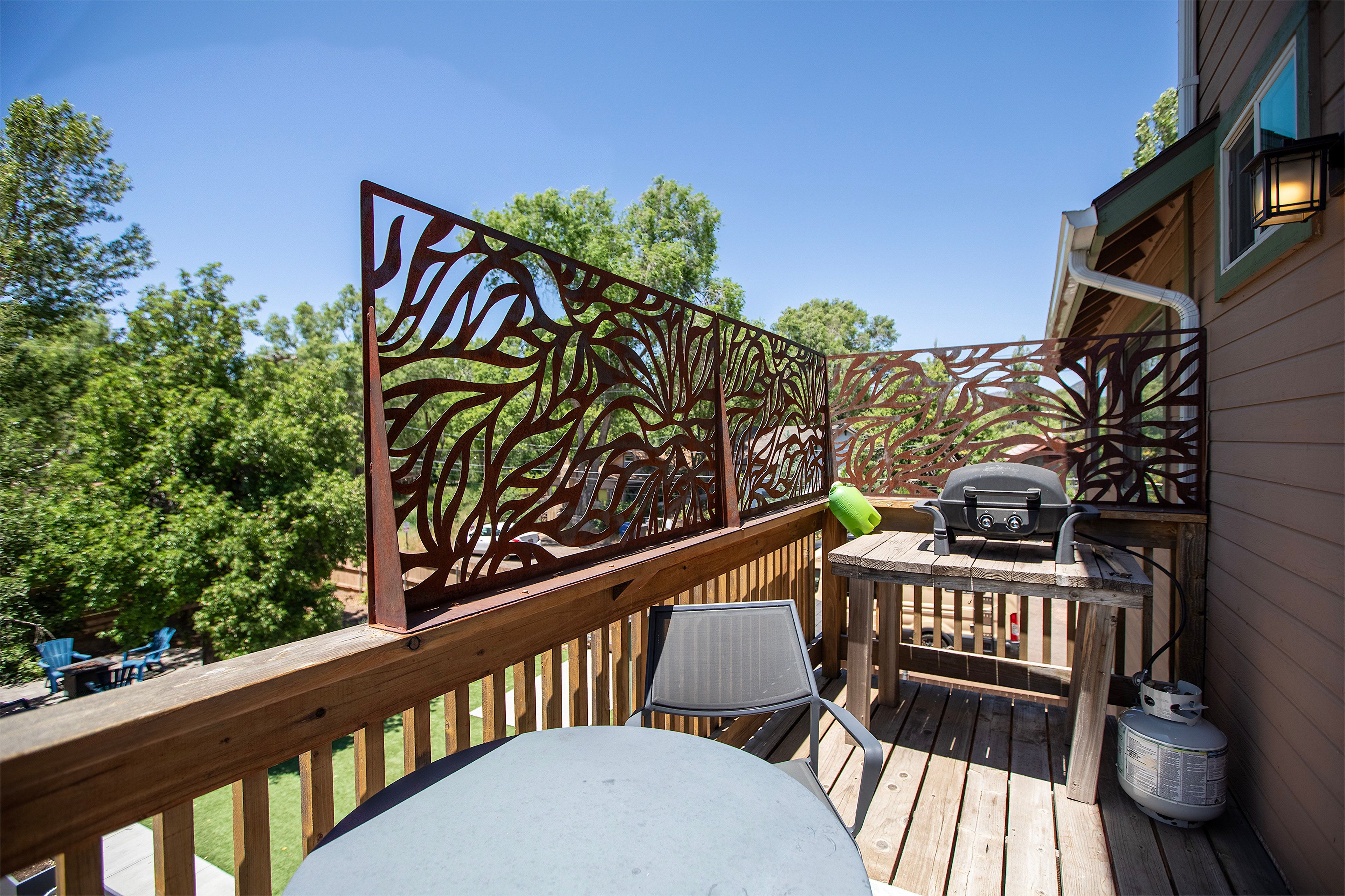 Balcony | Gas Grill