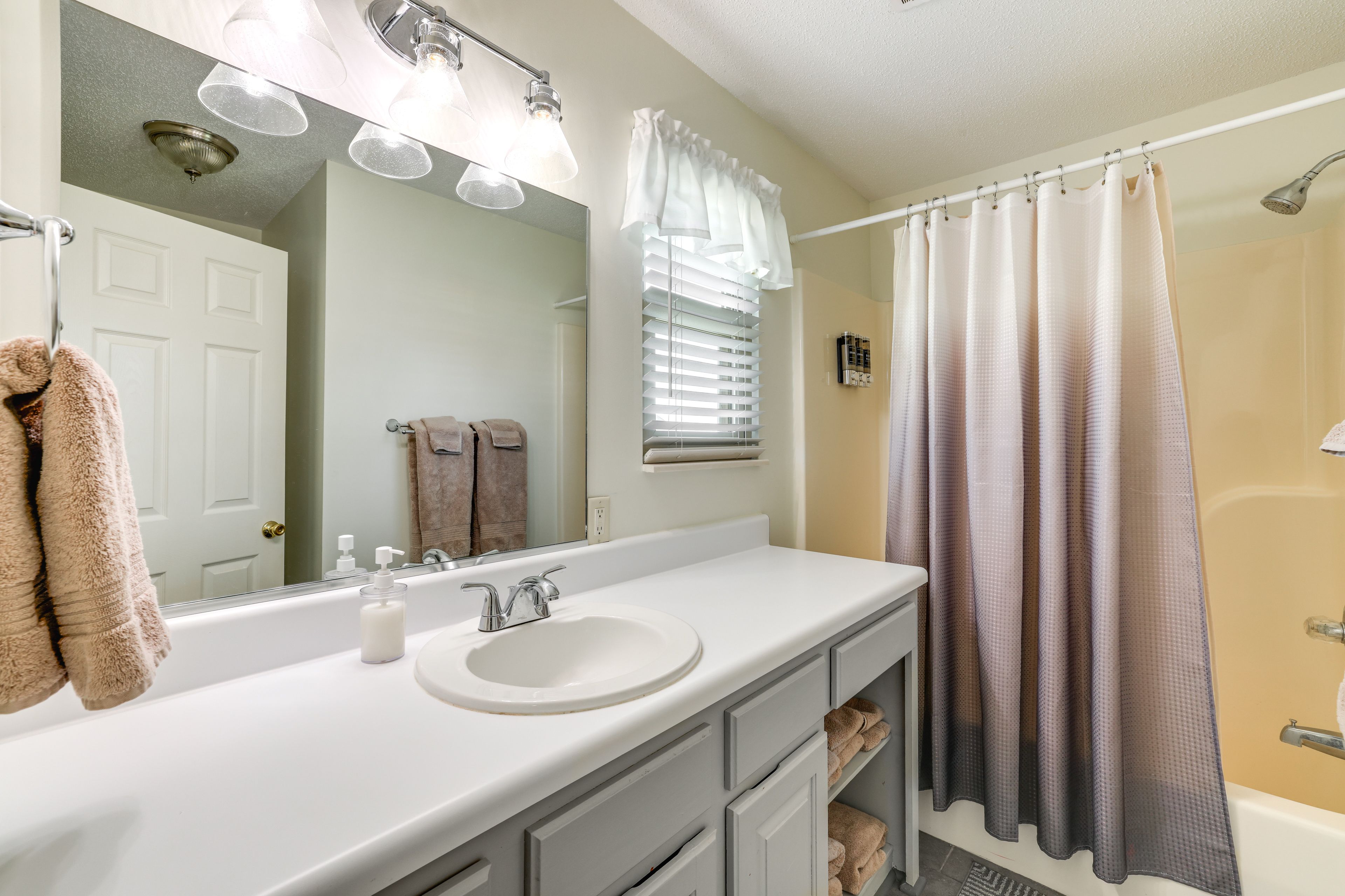 En-Suite Bathroom
