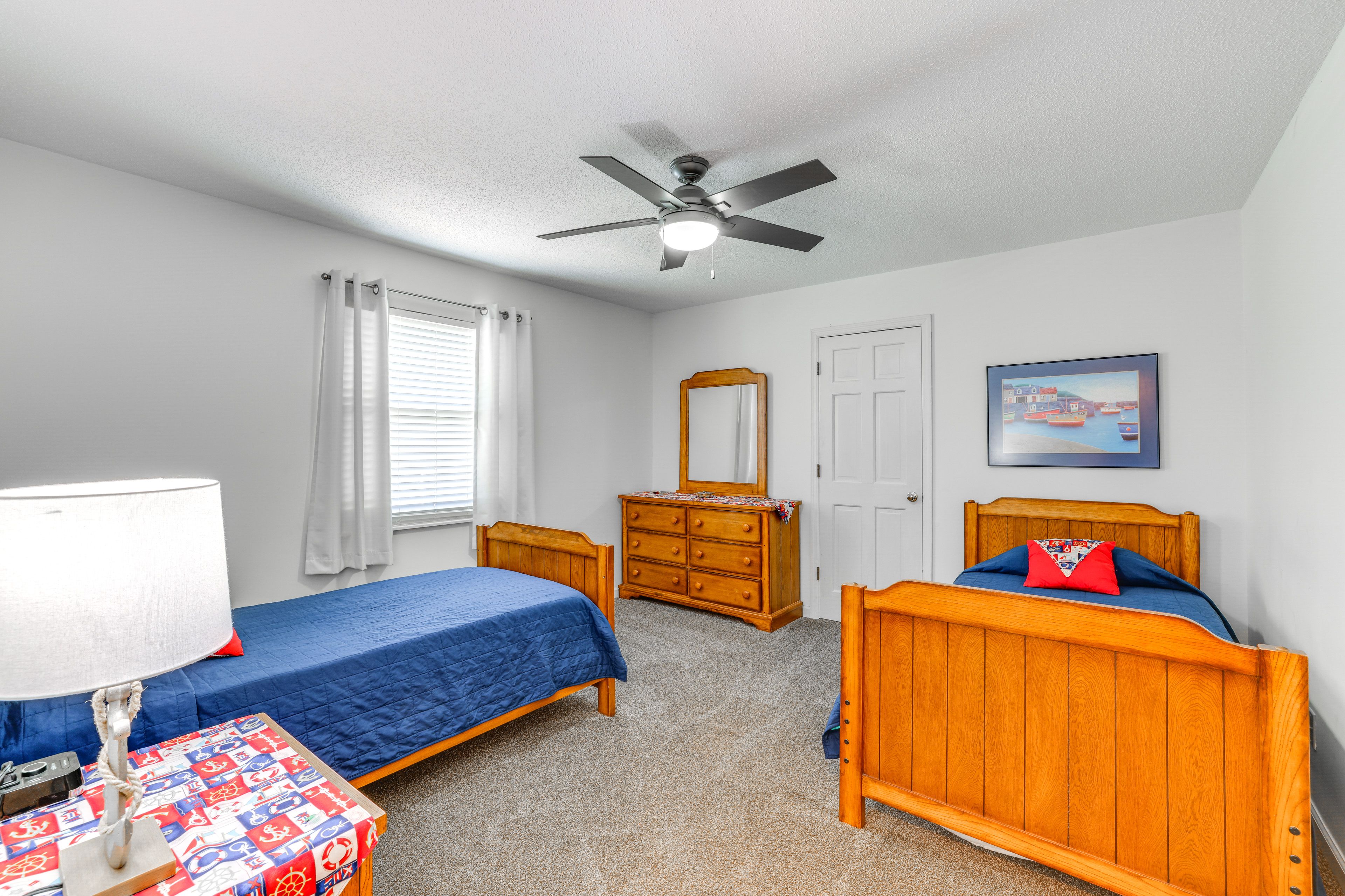 Bedroom 2 | 2 Twin Beds