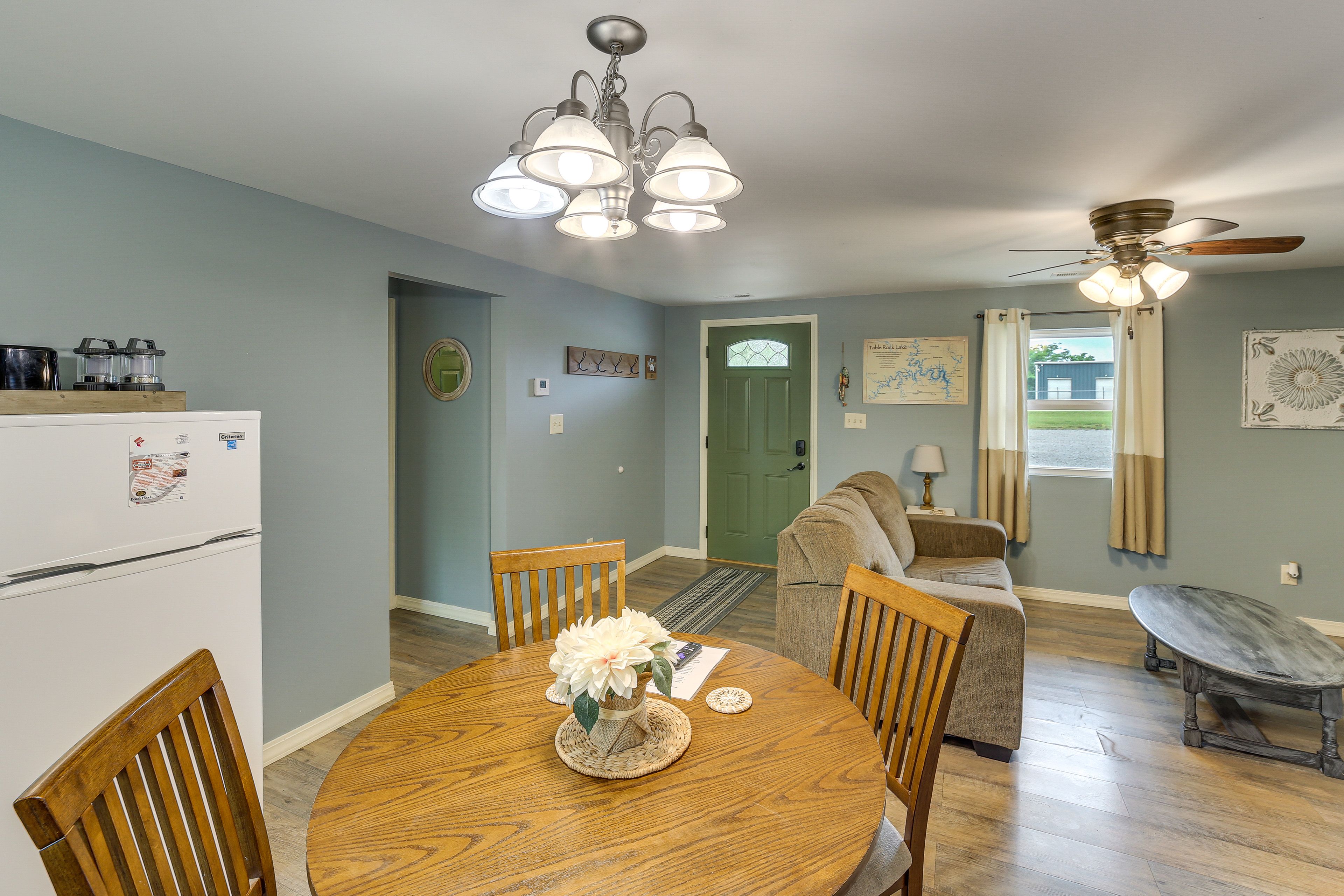 Dining Area | Dishware & Flatware