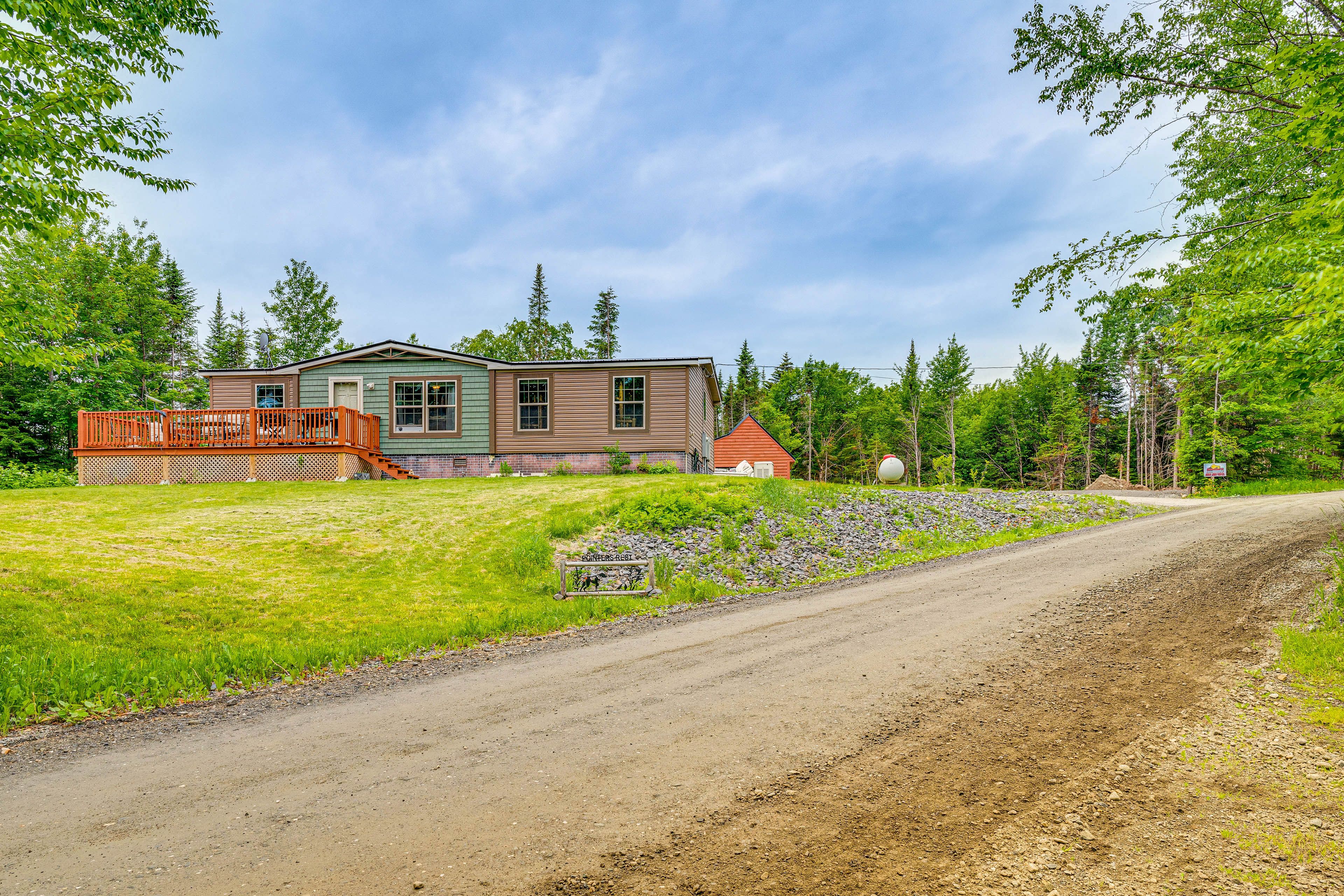 Parking | Driveway (10 Vehicles) | RV/Trailer & ATV Trailer Parking