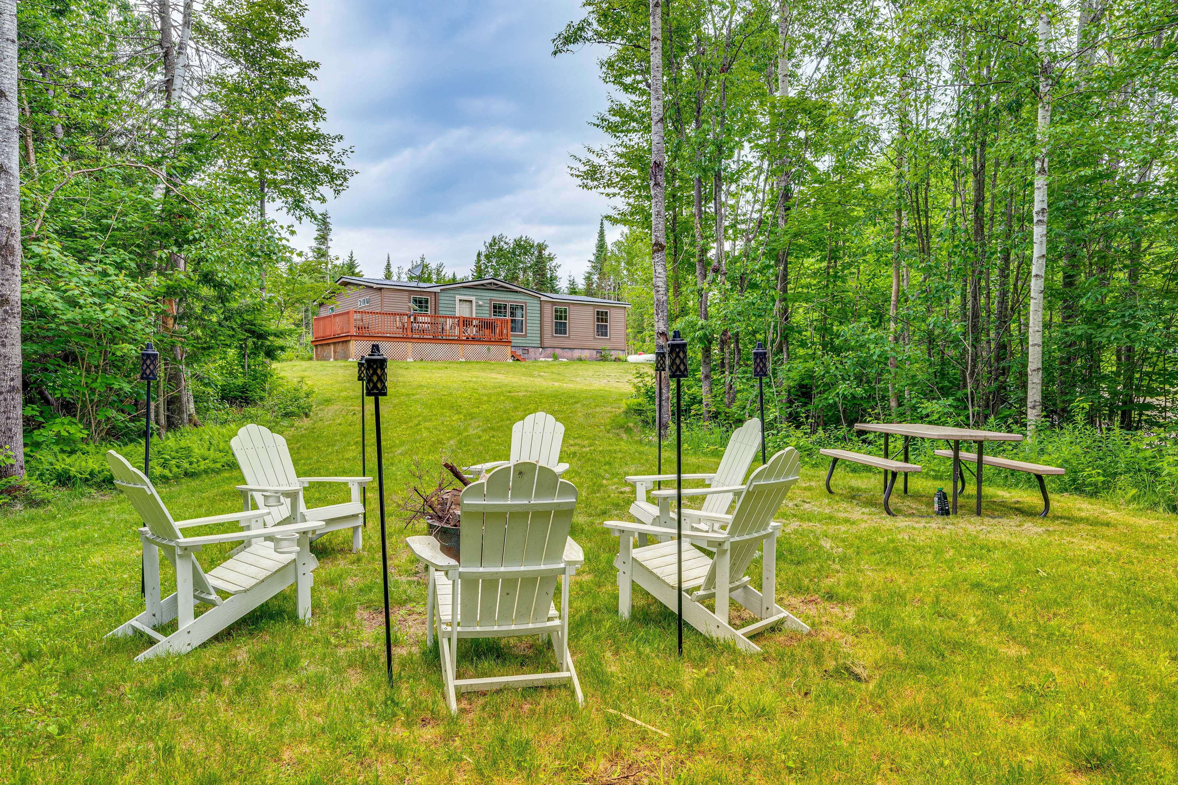 Pittsburg Vacation Rental | 3BR | 2BA | 1,200 Sq Ft | Steps Required to Enter