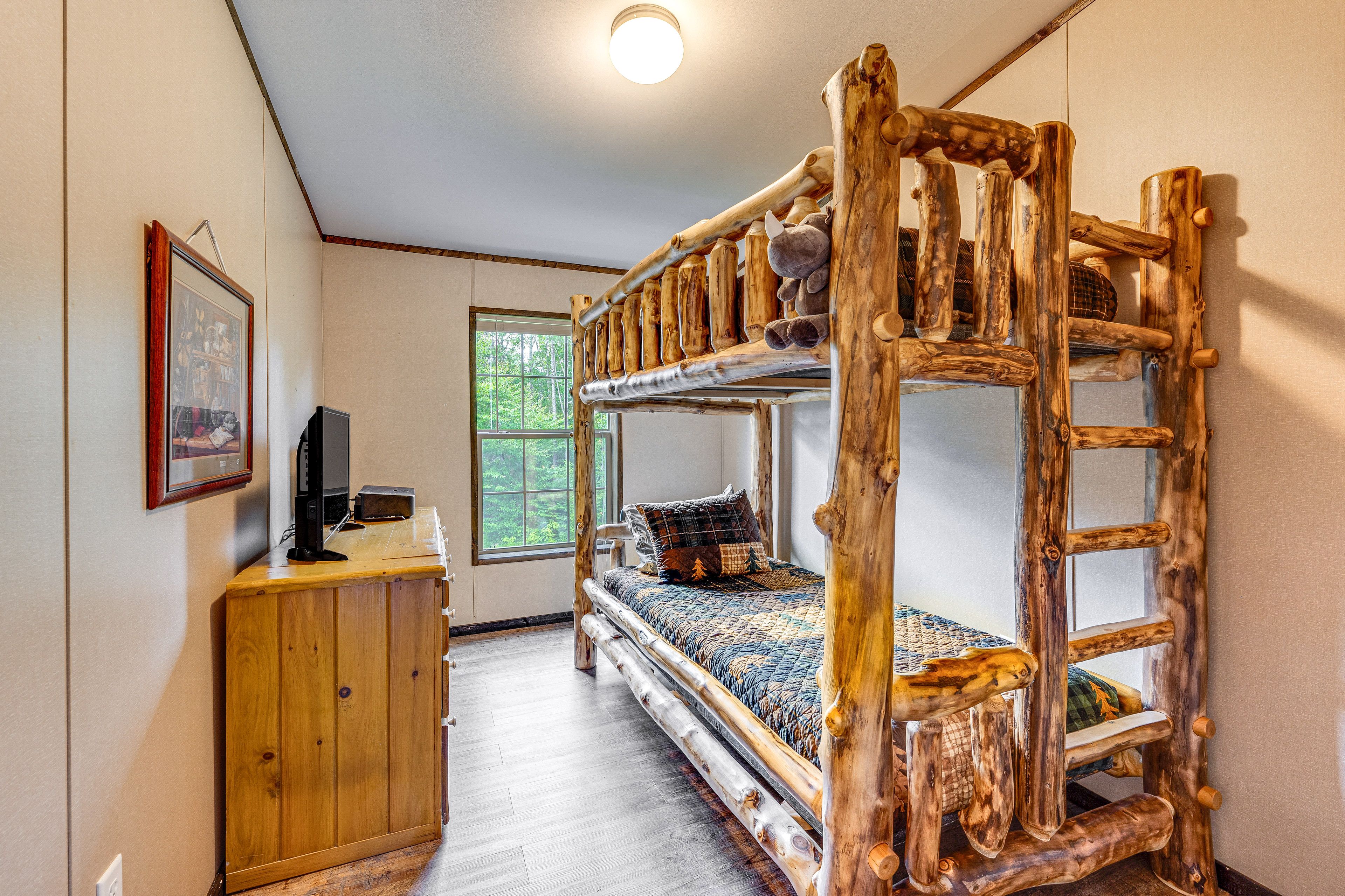 Bedroom 3 | Twin Bunk Bed